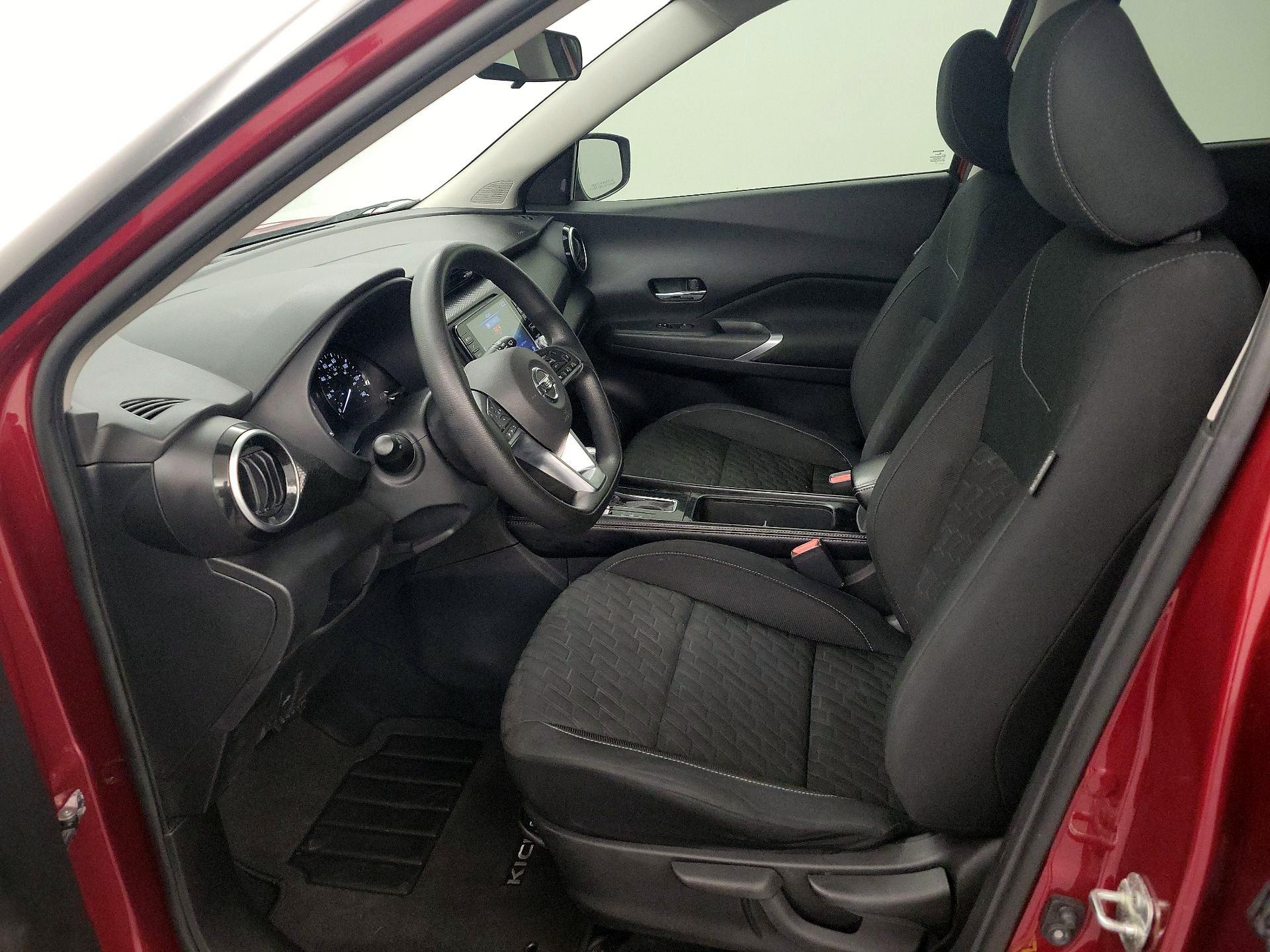 Thumbnail: 2021 Nissan Kicks - 11