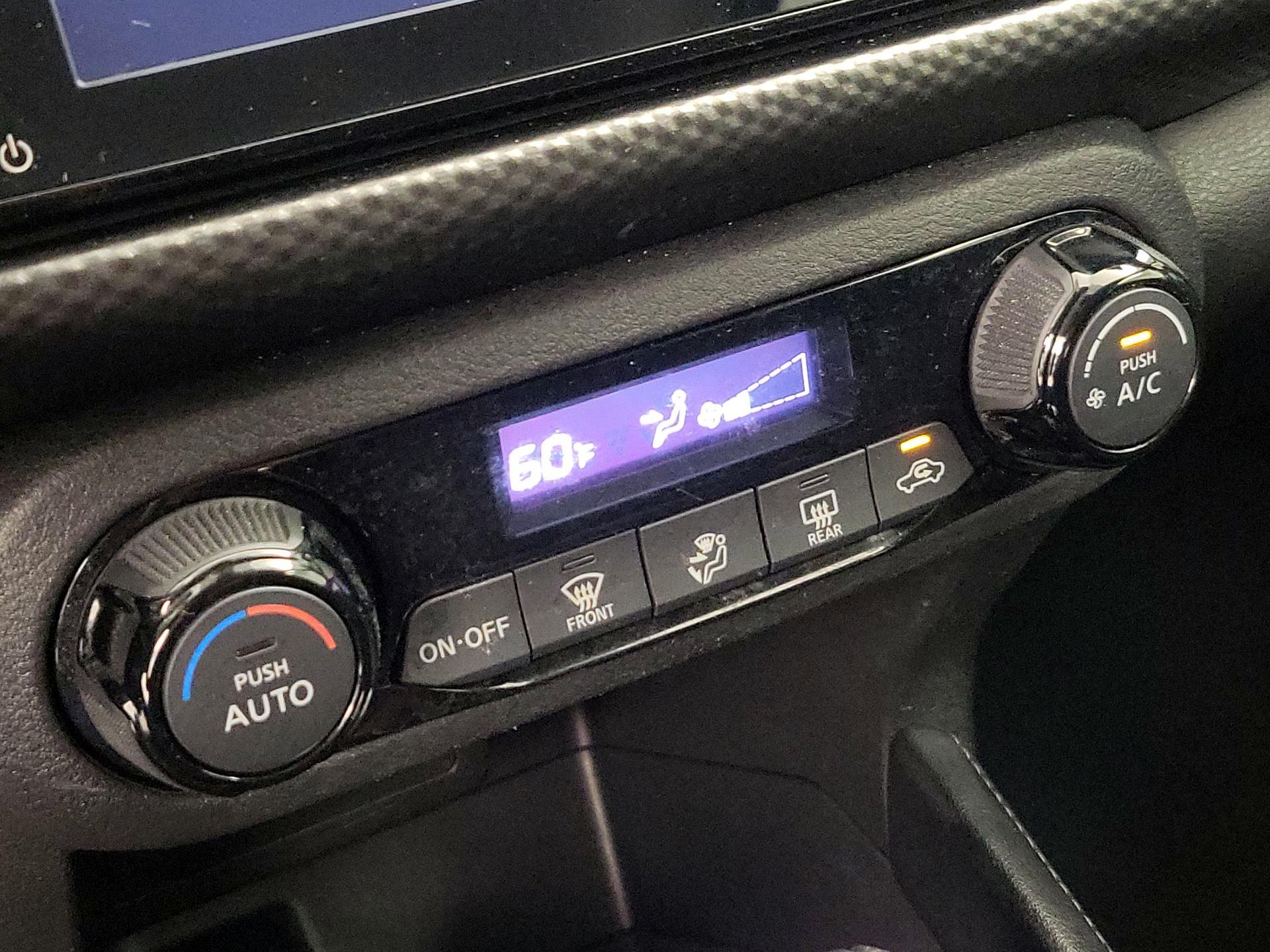 Thumbnail: 2021 Nissan Kicks - 15