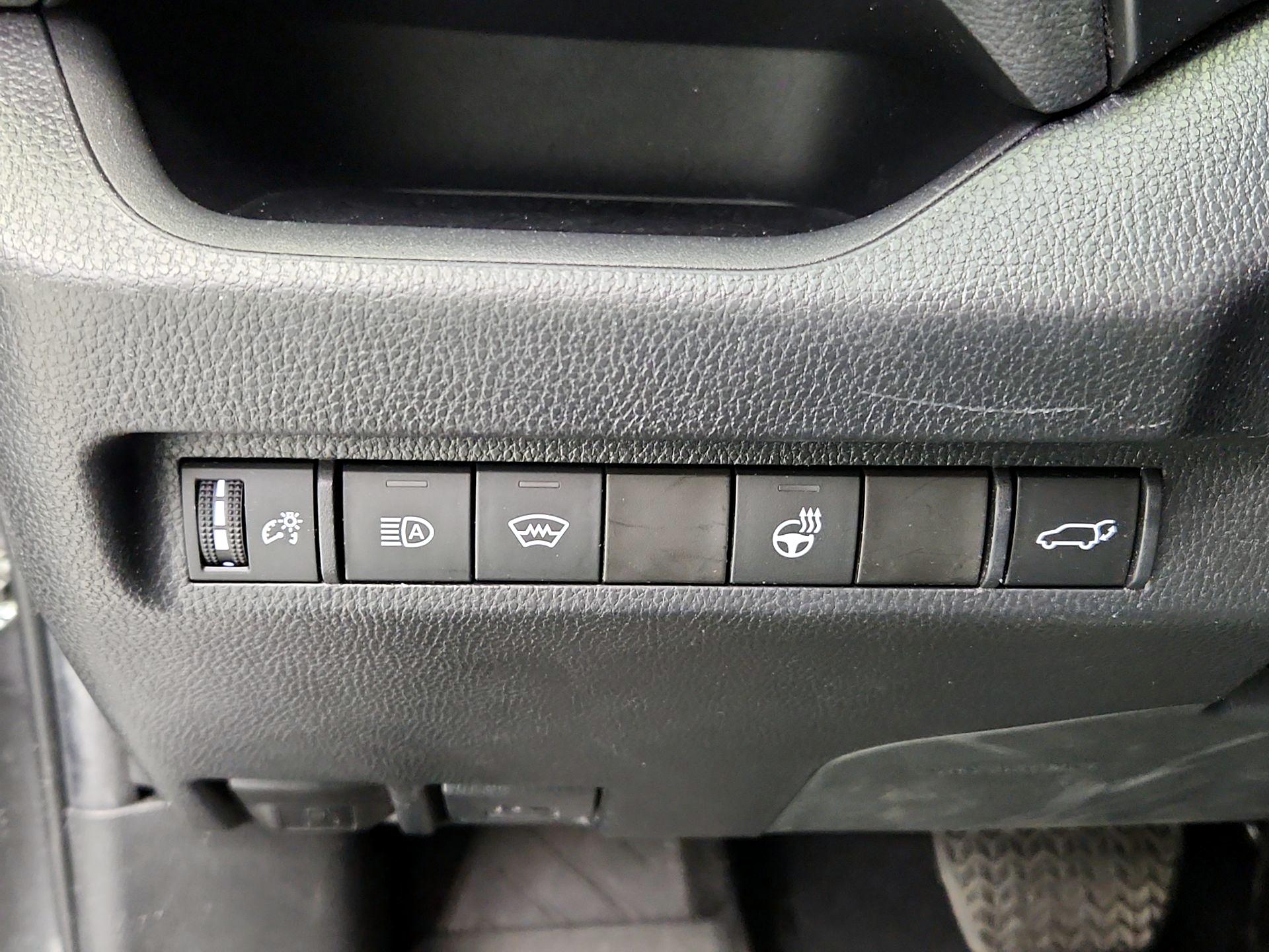 Thumbnail: 2023 Toyota RAV4 - 13