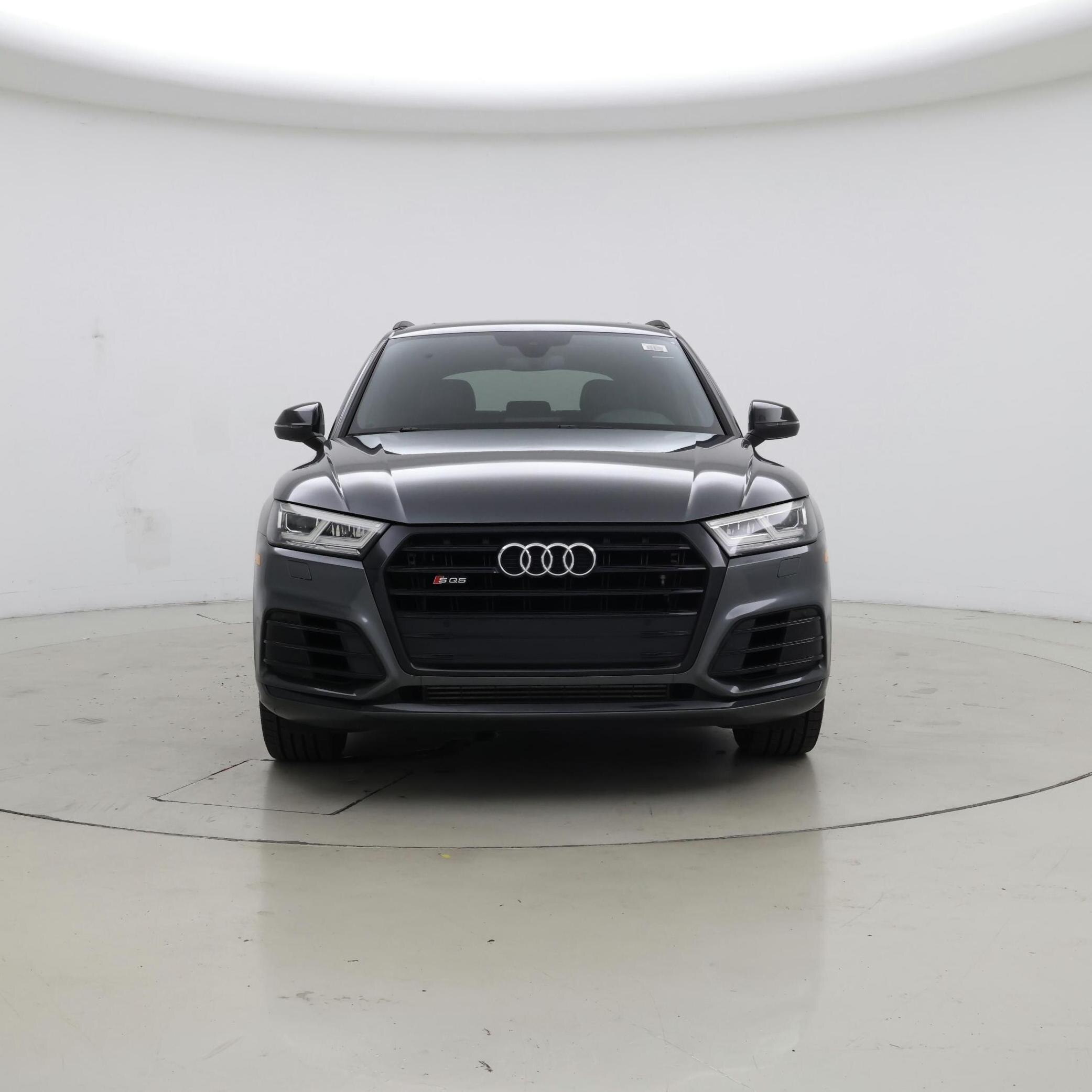 Thumbnail: 2020 Audi SQ5 - 5
