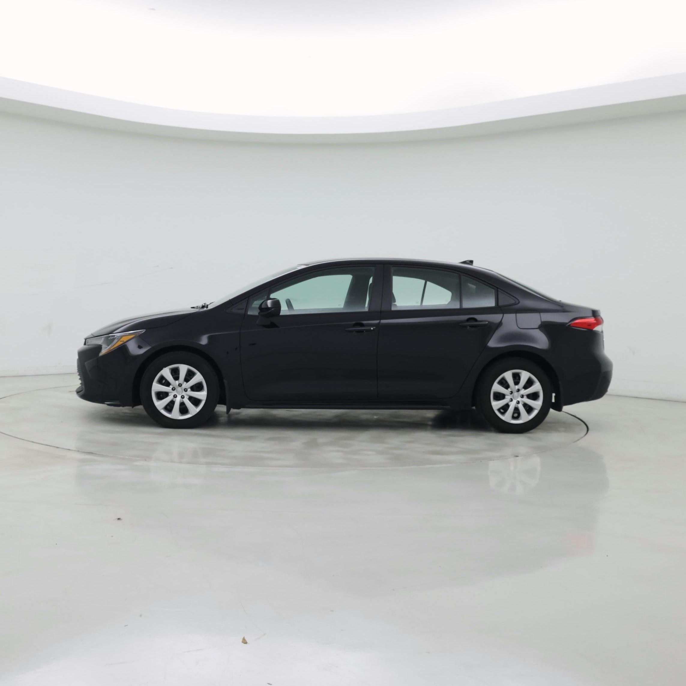 Thumbnail: 2025 Toyota Corolla - 3