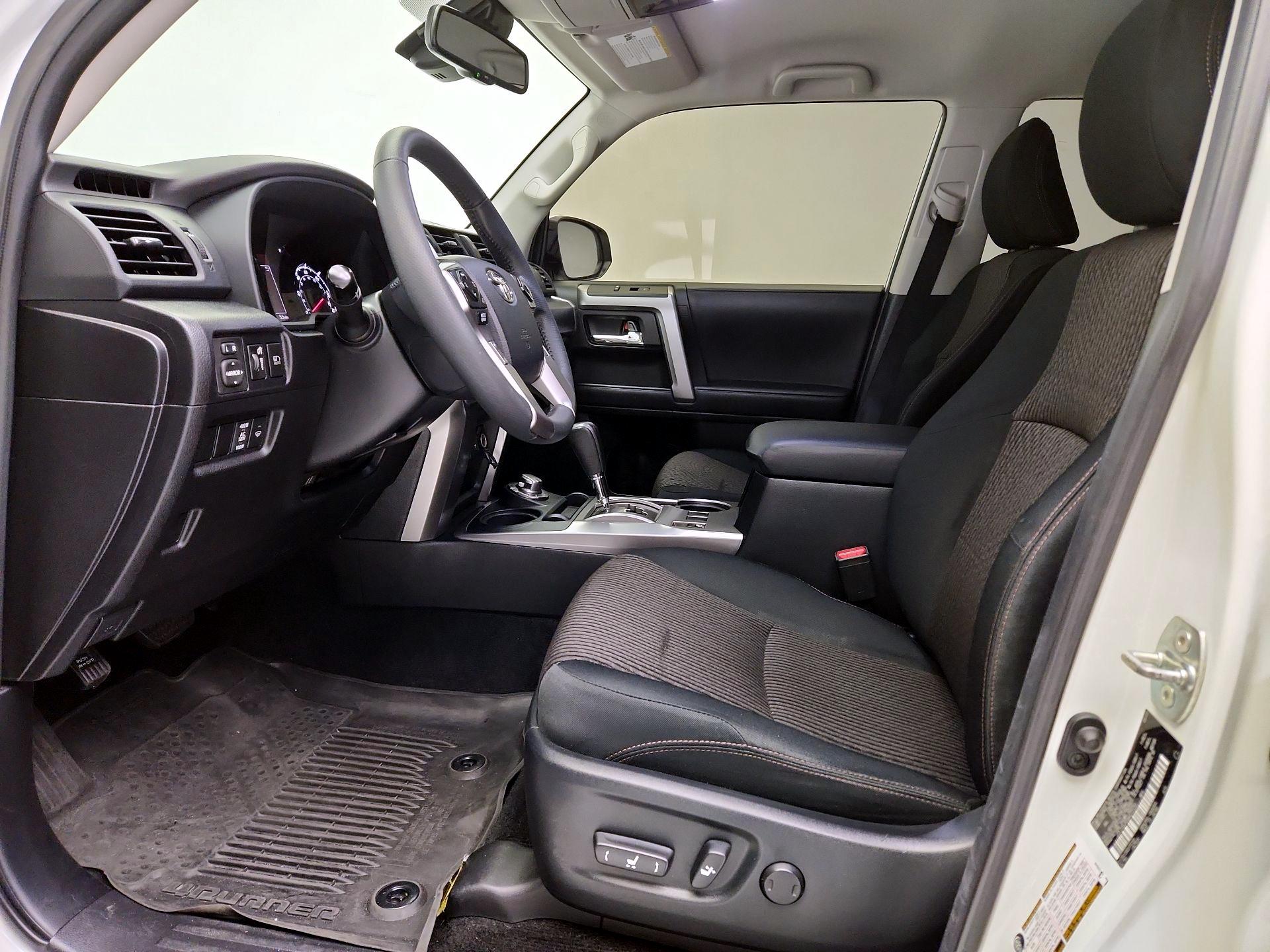 Thumbnail: 2022 Toyota 4Runner - 11