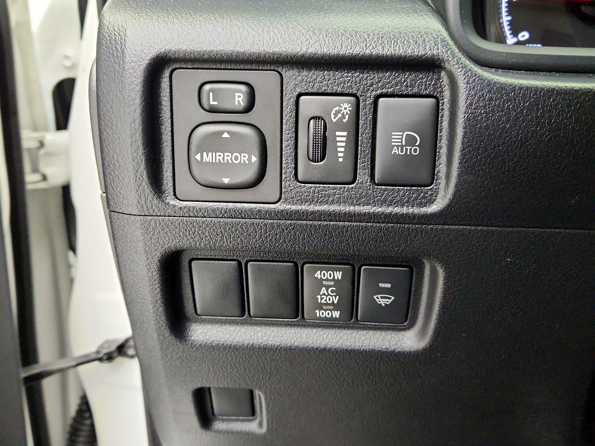 Thumbnail: 2022 Toyota 4Runner - 13