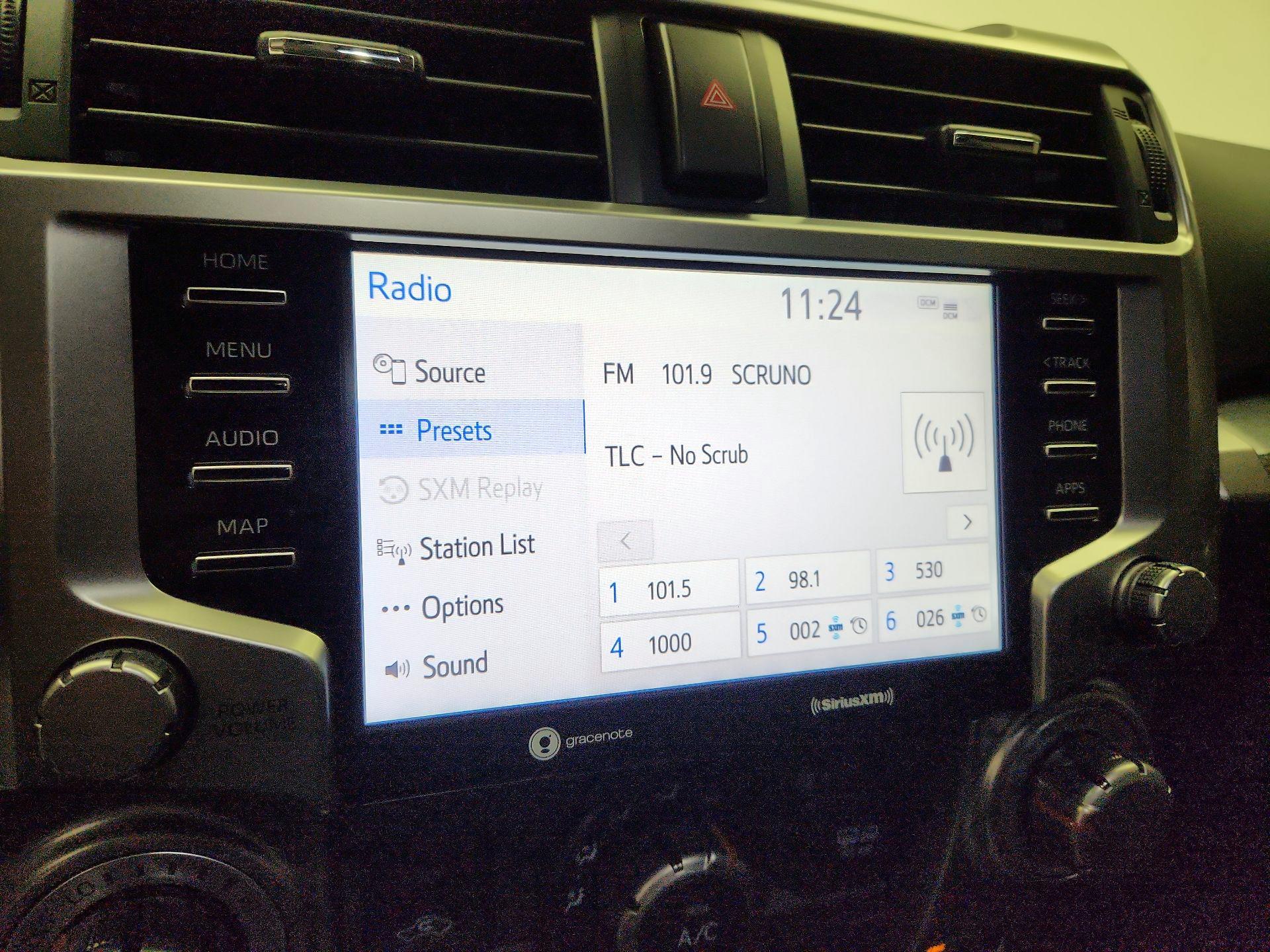 Thumbnail: 2022 Toyota 4Runner - 15