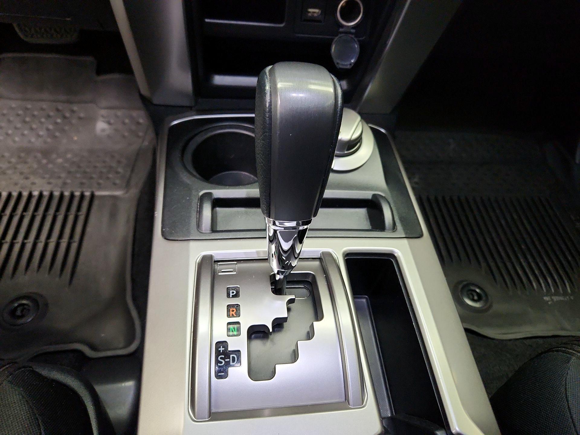 Thumbnail: 2022 Toyota 4Runner - 17