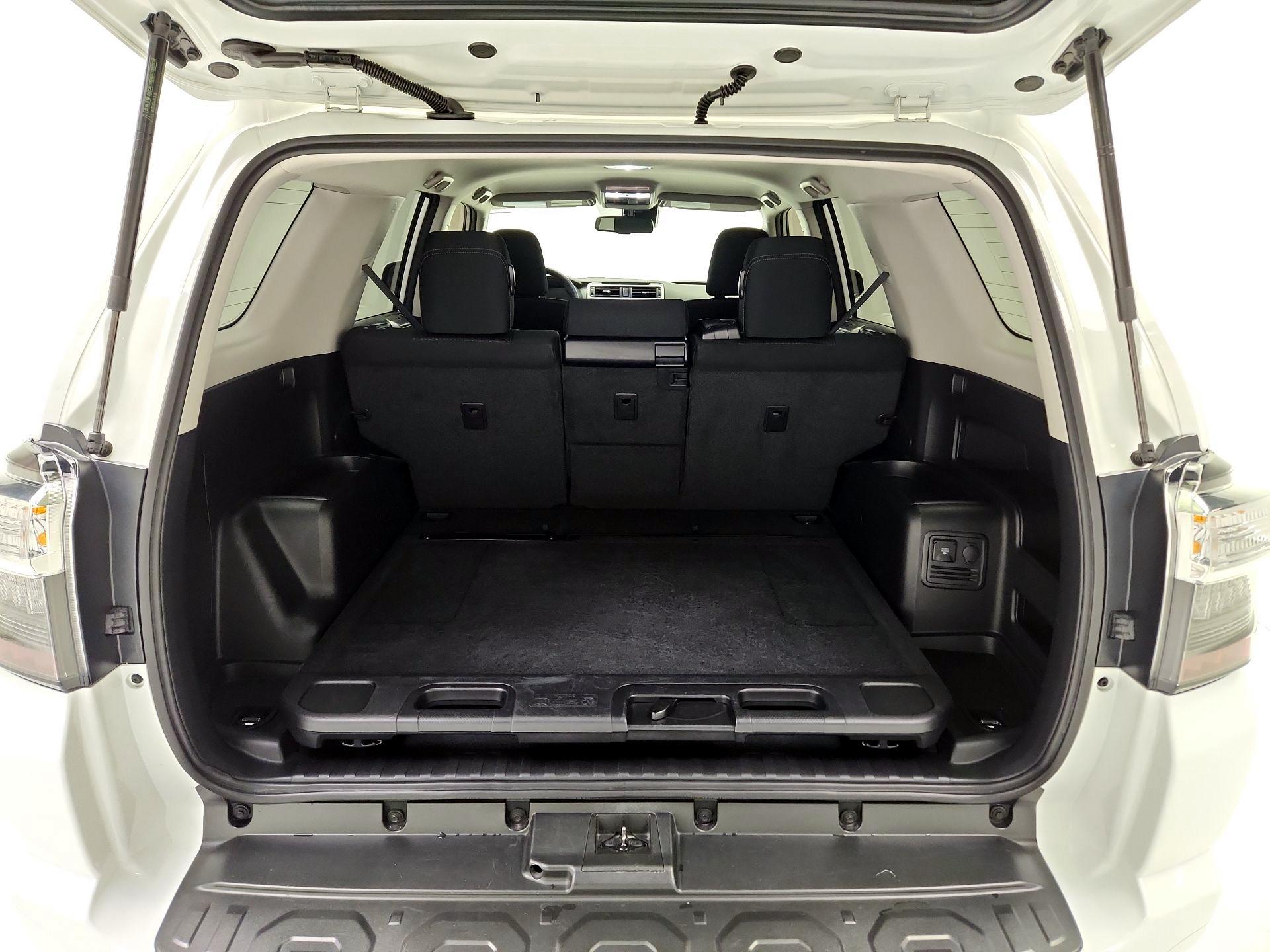 Thumbnail: 2022 Toyota 4Runner - 20