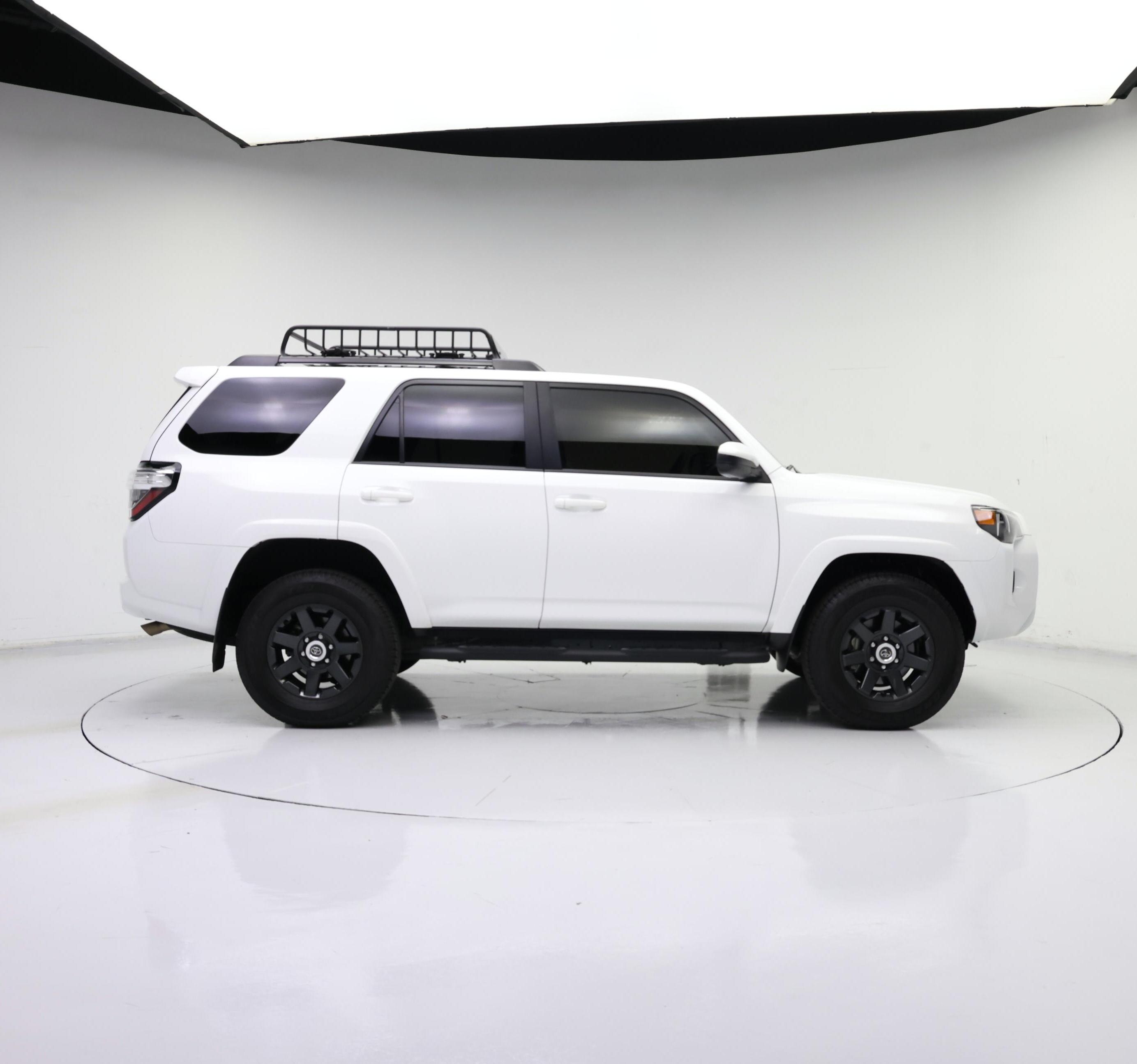 Thumbnail: 2022 Toyota 4Runner - 7