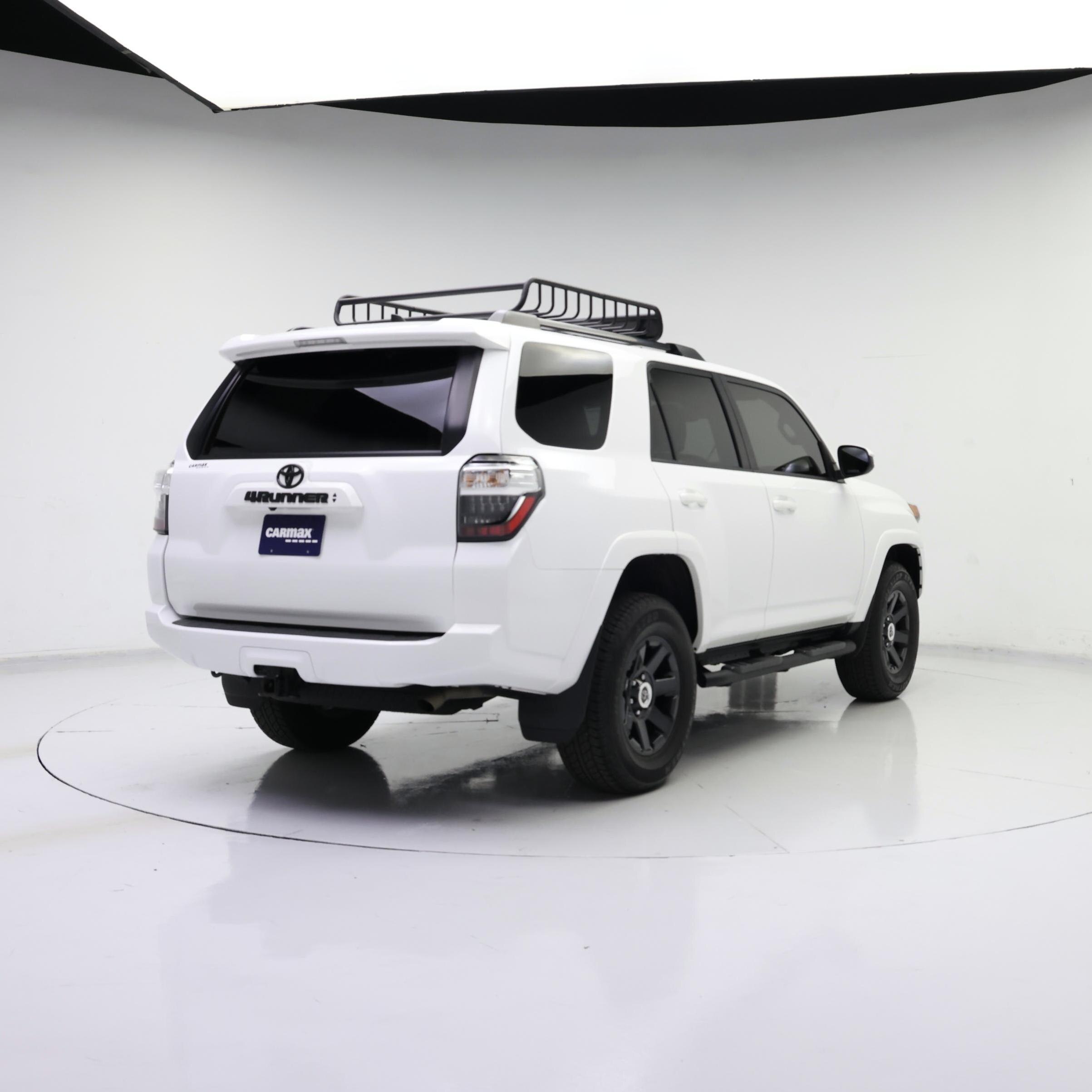 Thumbnail: 2022 Toyota 4Runner - 8