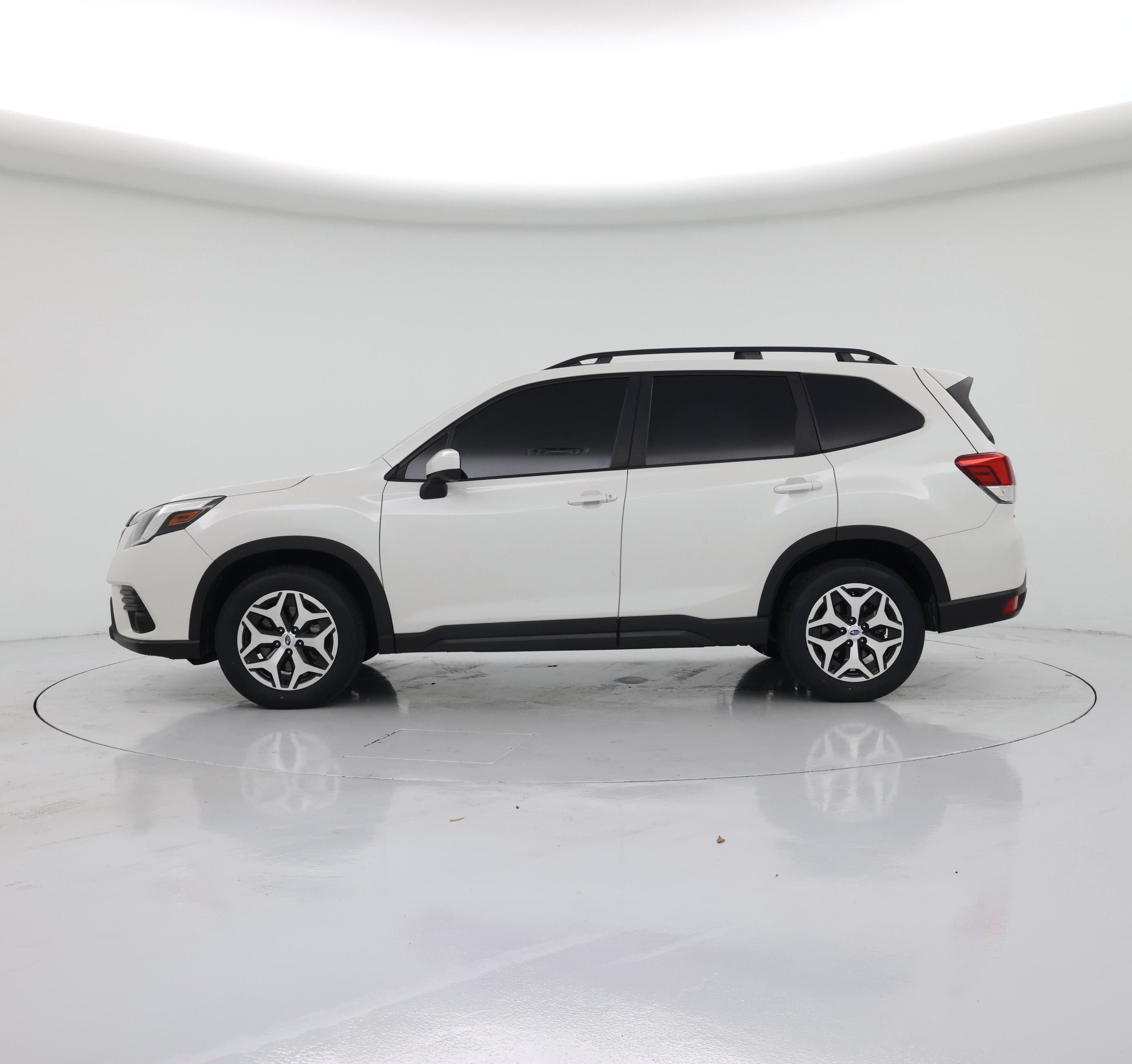 Thumbnail: 2023 Subaru Forester - 3