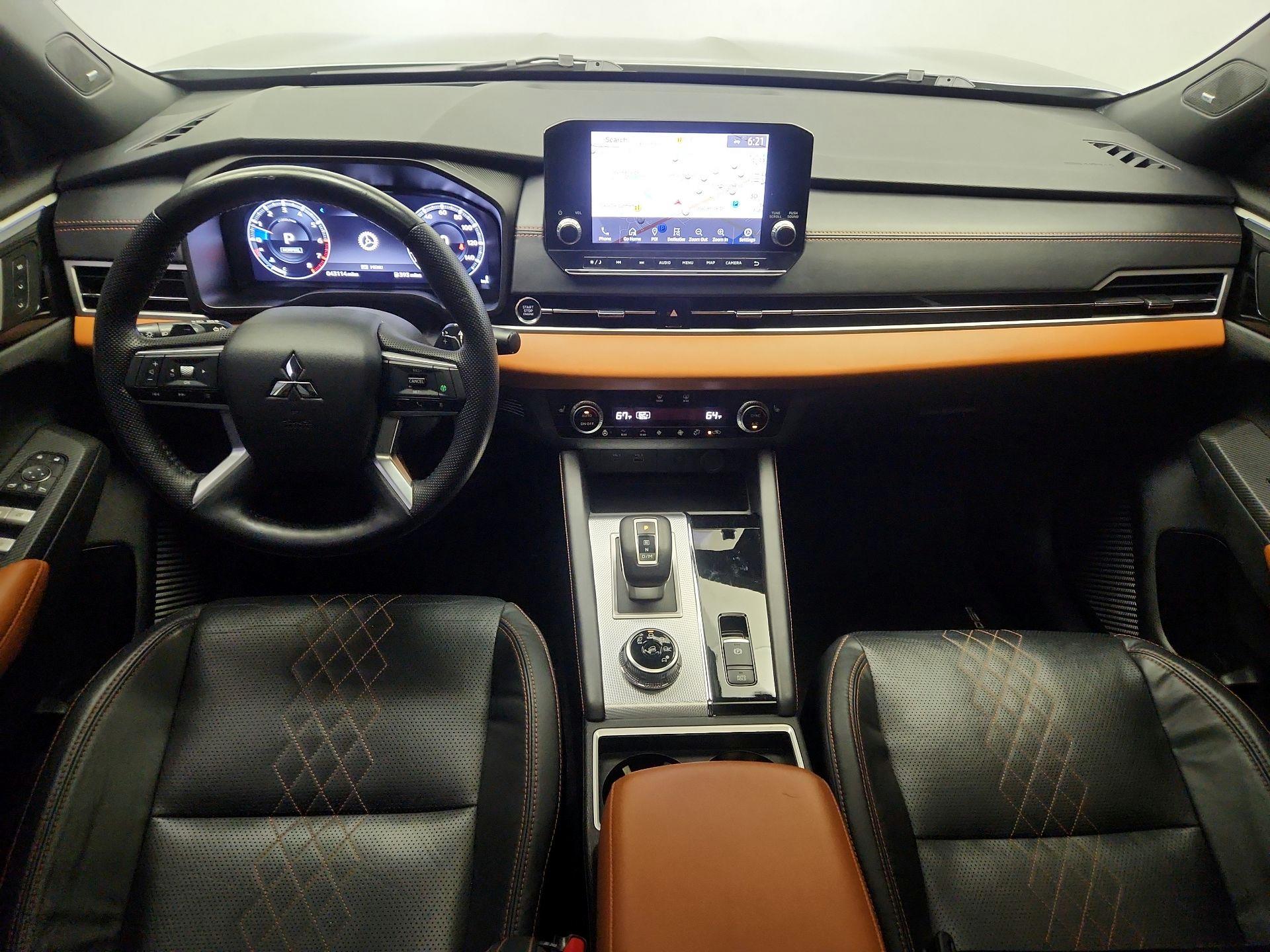 Thumbnail: 2022 Mitsubishi Outlander - 9