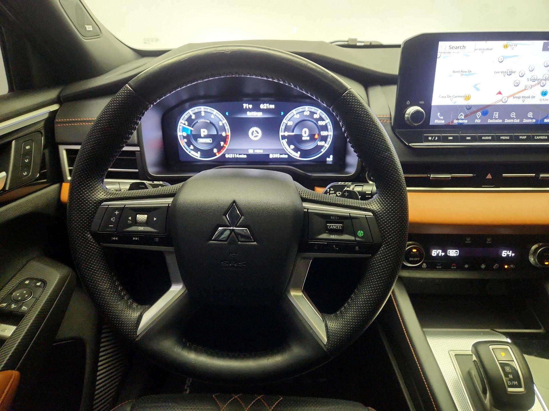 Thumbnail: 2022 Mitsubishi Outlander - 10