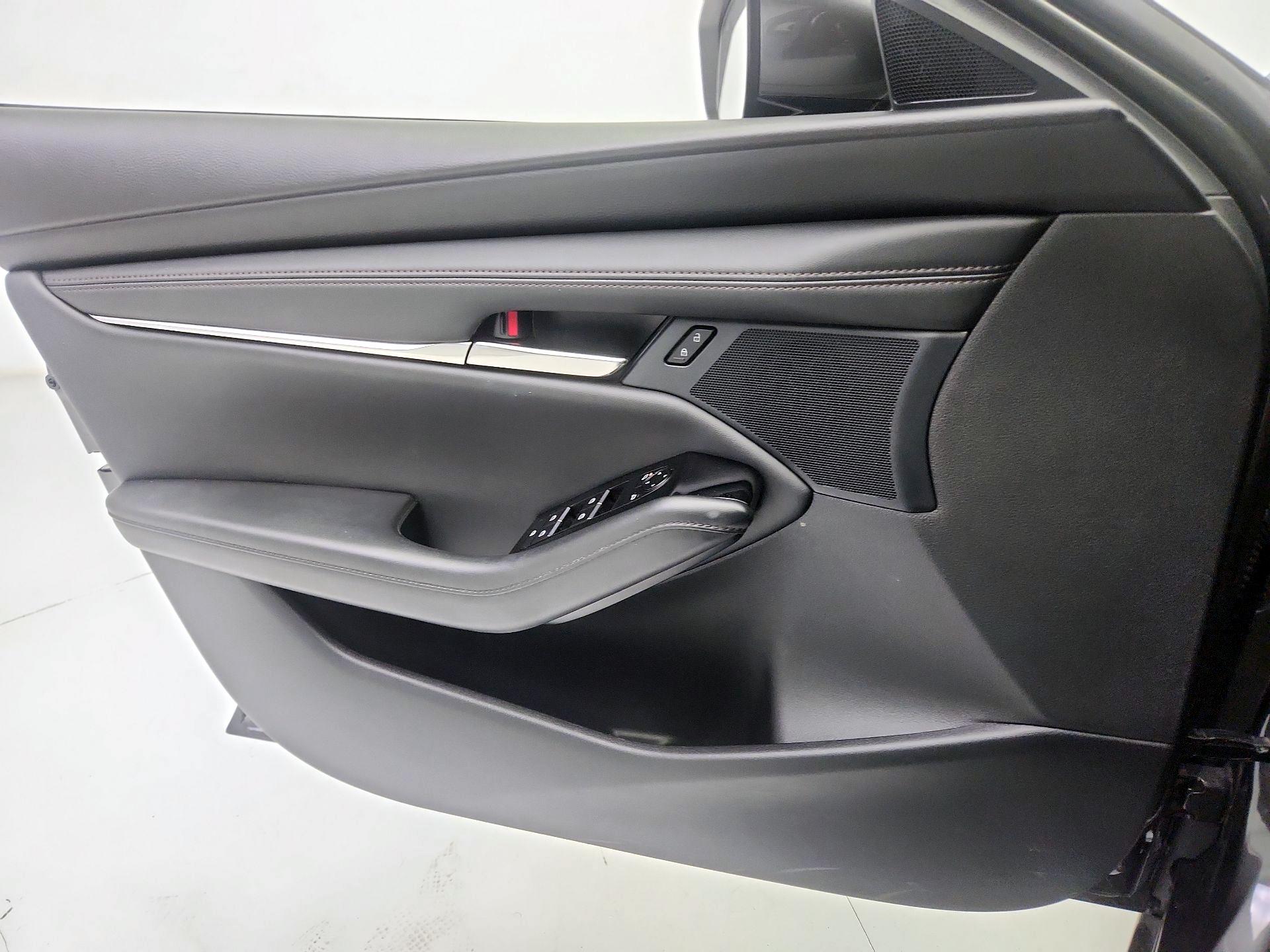 Thumbnail: 2025 Mazda Mazda3 - 12