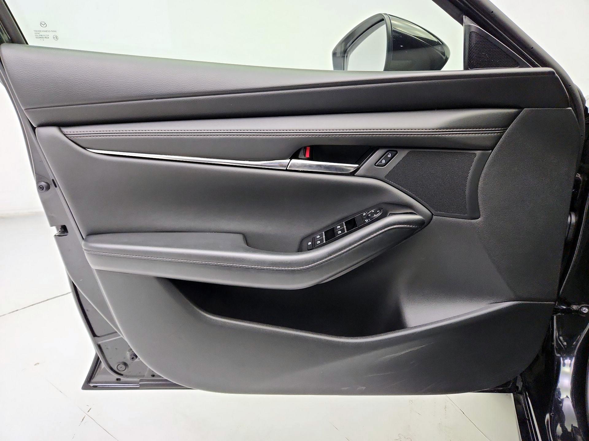 Thumbnail: 2025 Mazda Mazda3 - 12