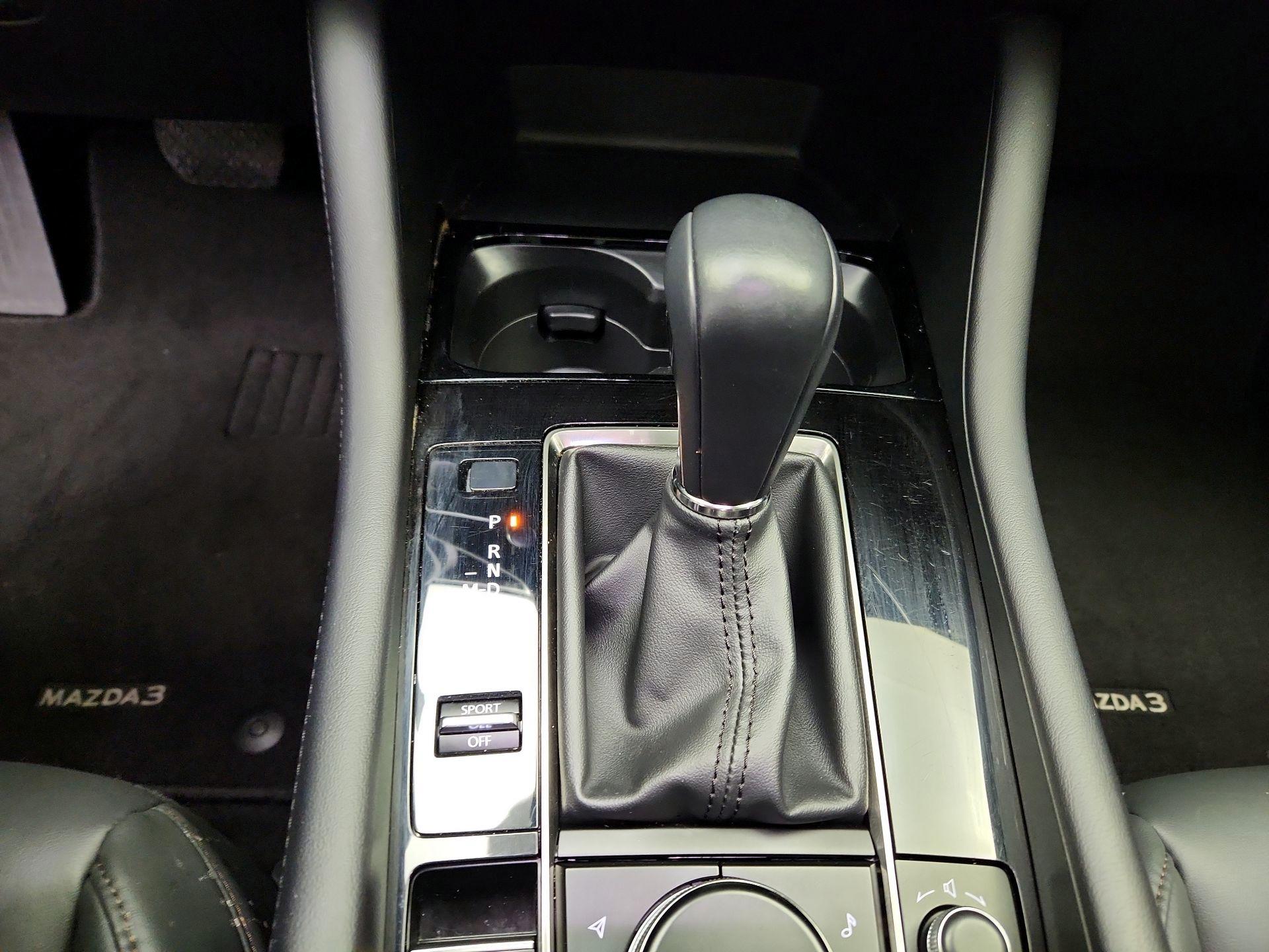 Thumbnail: 2025 Mazda Mazda3 - 18