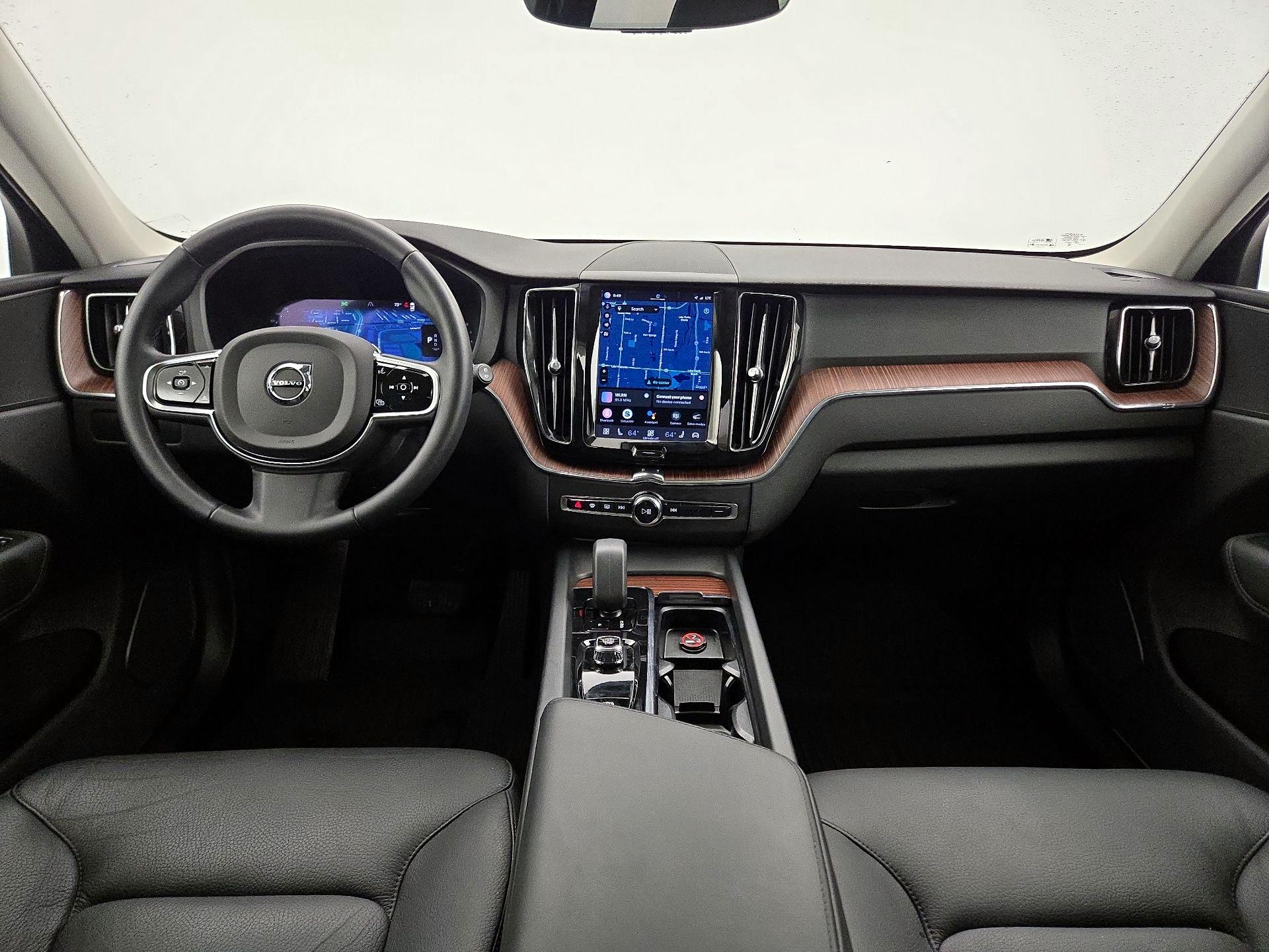 Thumbnail: 2023 Volvo XC60 - 9