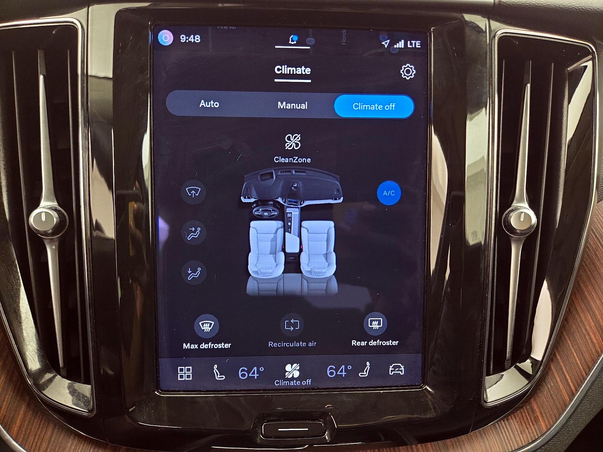 Thumbnail: 2023 Volvo XC60 - 17