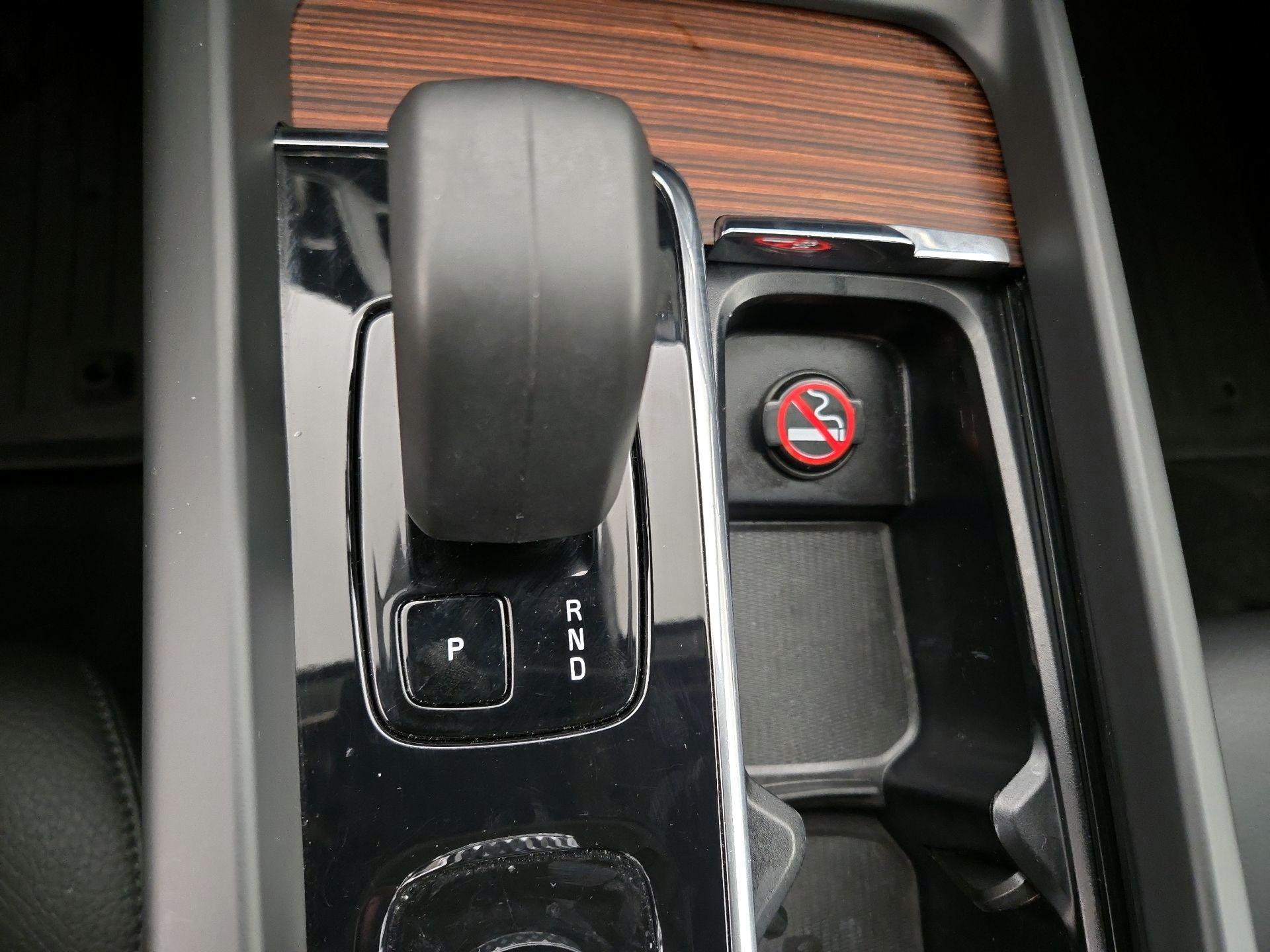 Thumbnail: 2023 Volvo XC60 - 18