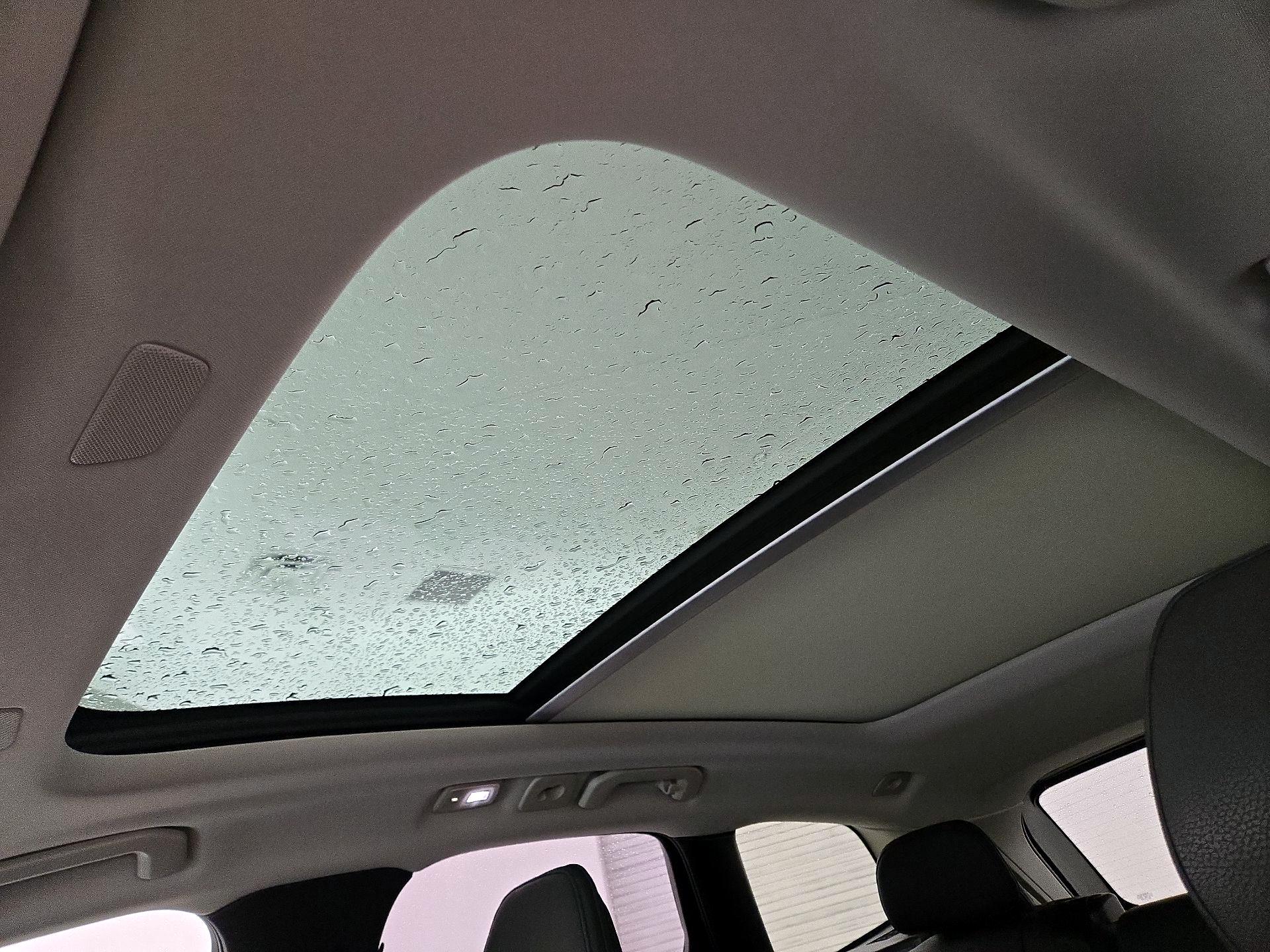 Thumbnail: 2023 Volvo XC60 - 20