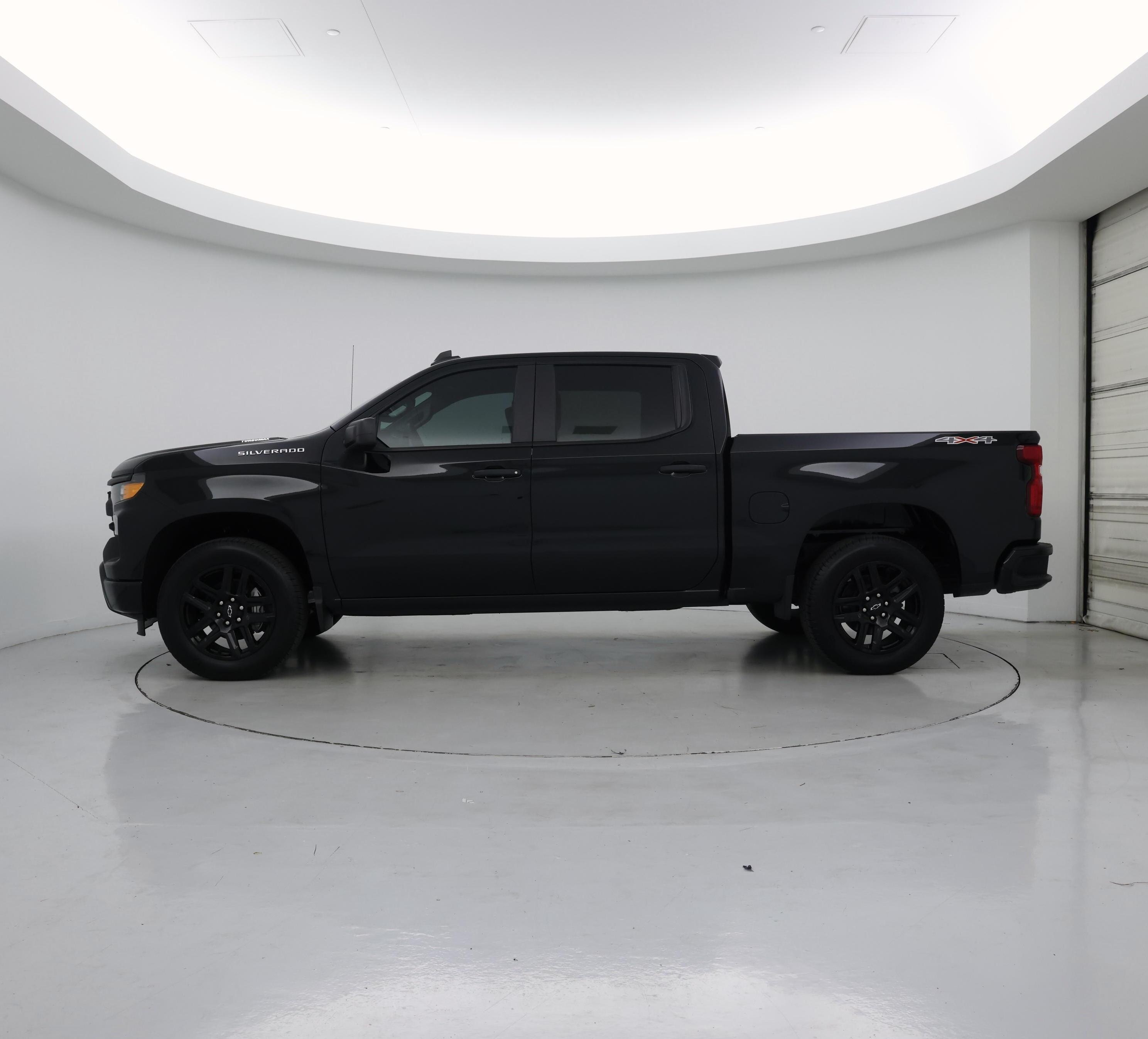 Thumbnail: 2026 Chevrolet Silverado 1500 - 3