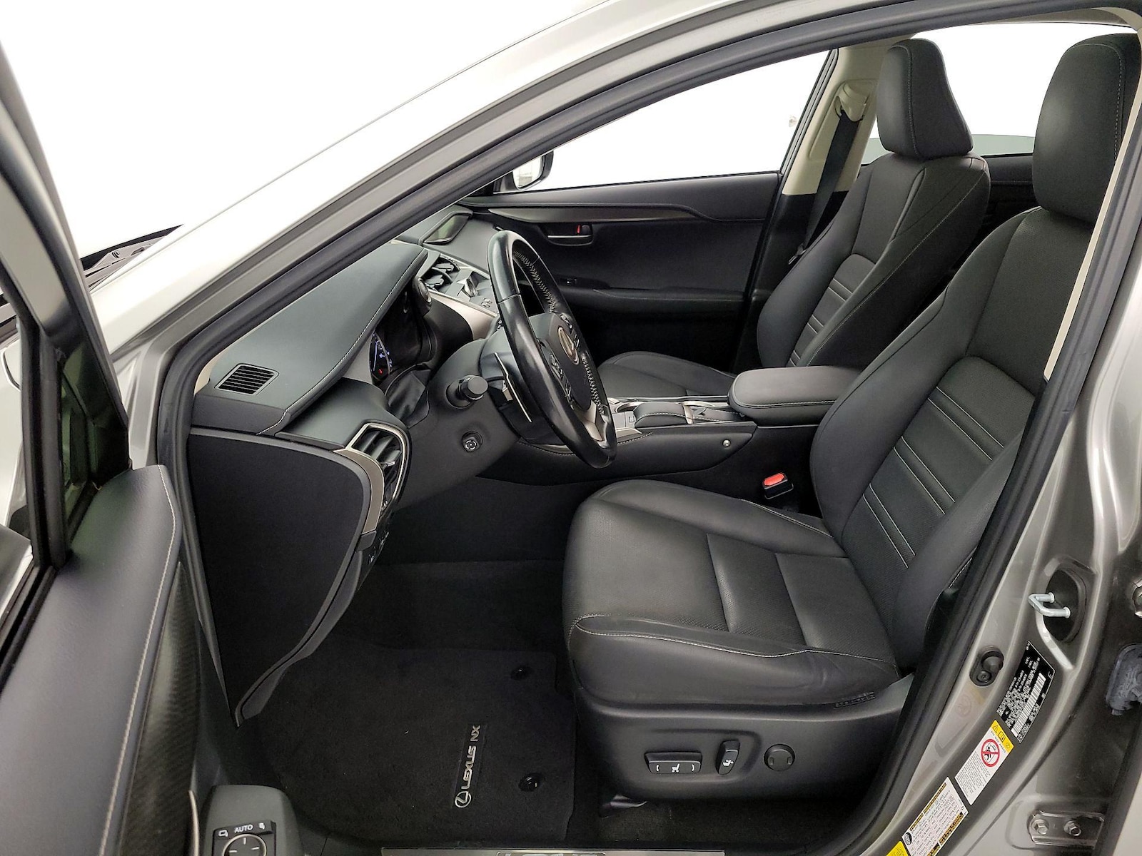 2019 Lexus NX 300 - Photo 12