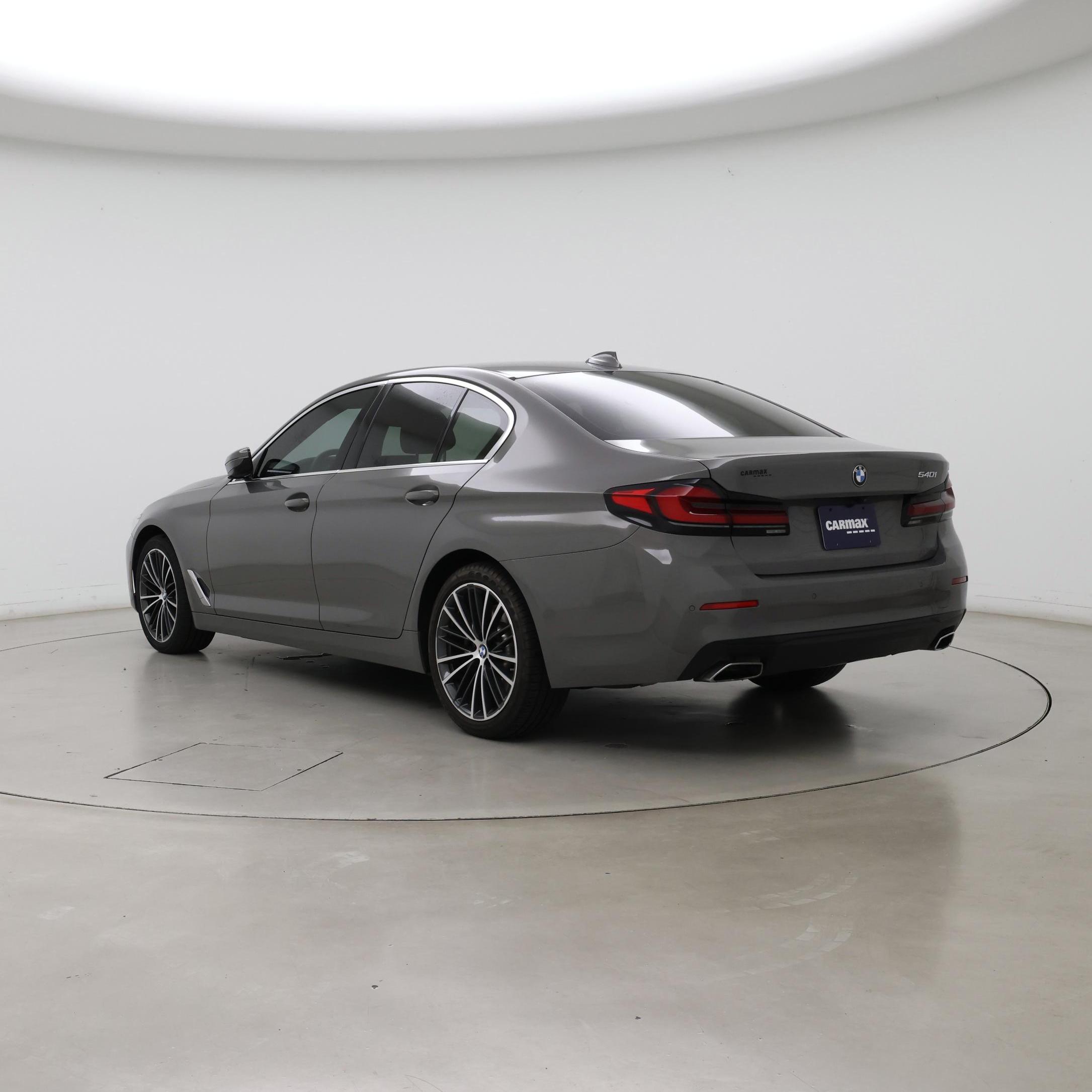 Thumbnail: 2021 BMW 5 Series - 2