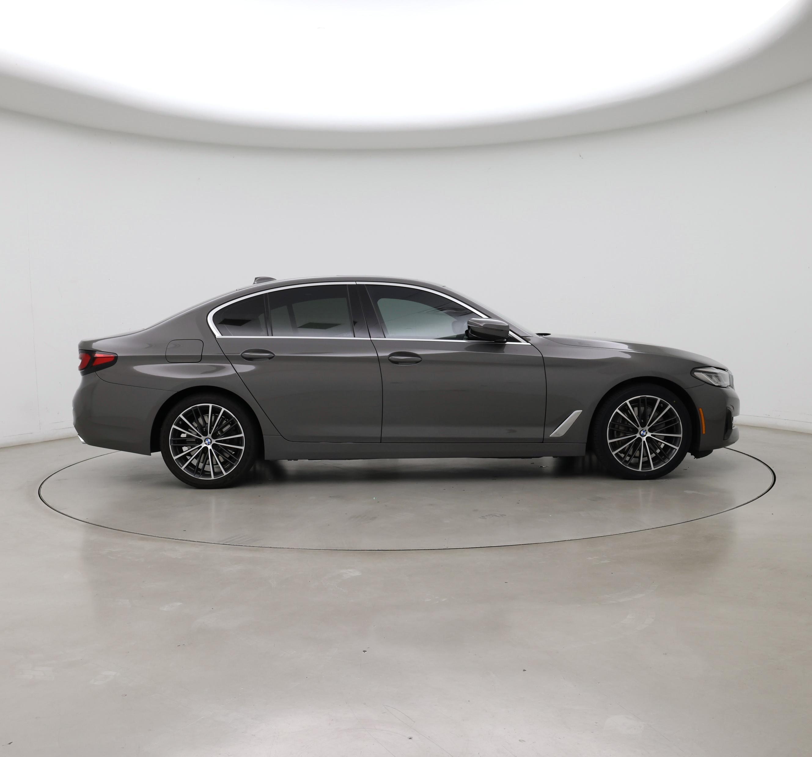 Thumbnail: 2021 BMW 5 Series - 7