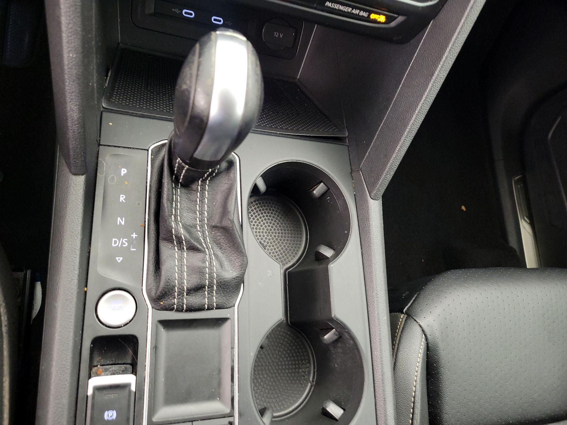 Thumbnail: 2021 Volkswagen Atlas - 17