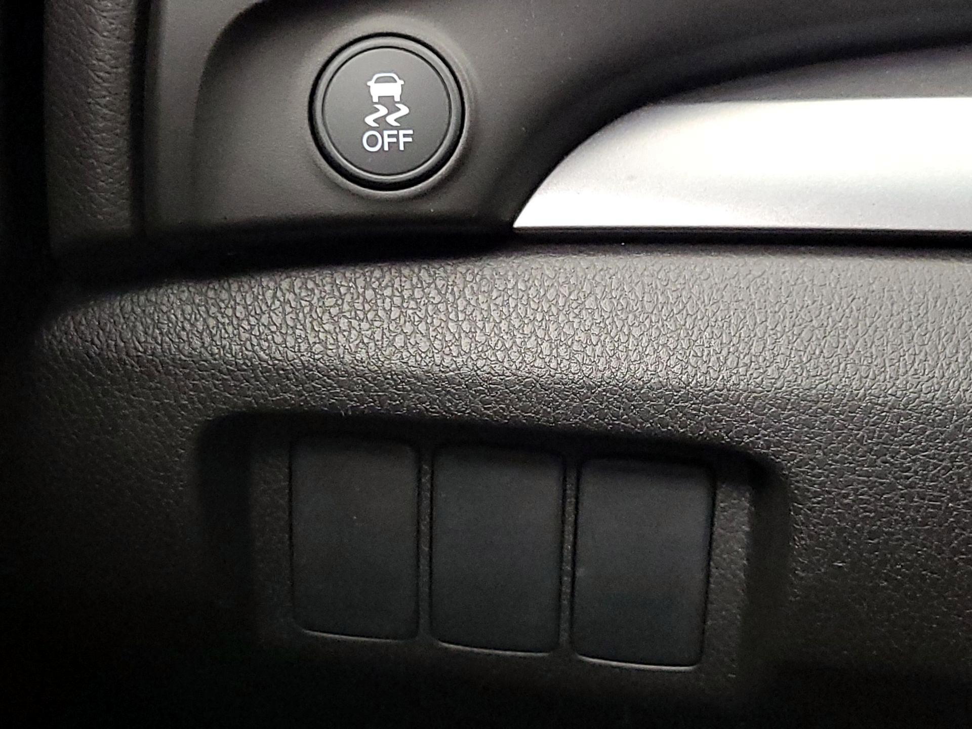 Thumbnail: 2015 Acura ILX - 13