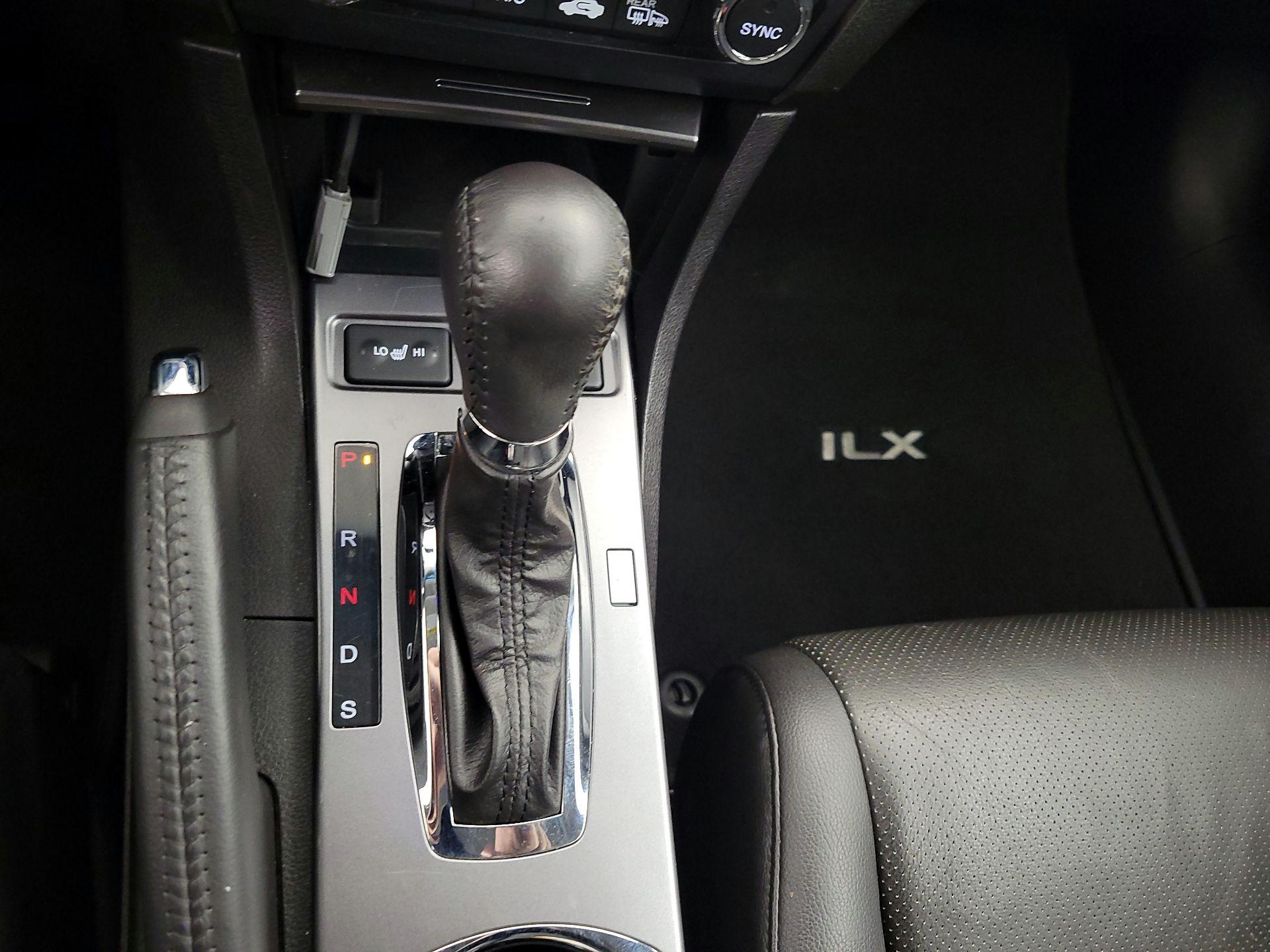 Thumbnail: 2015 Acura ILX - 18