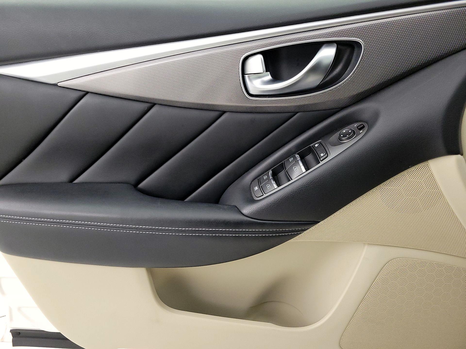 Thumbnail: 2015 INFINITI Q50 - 12