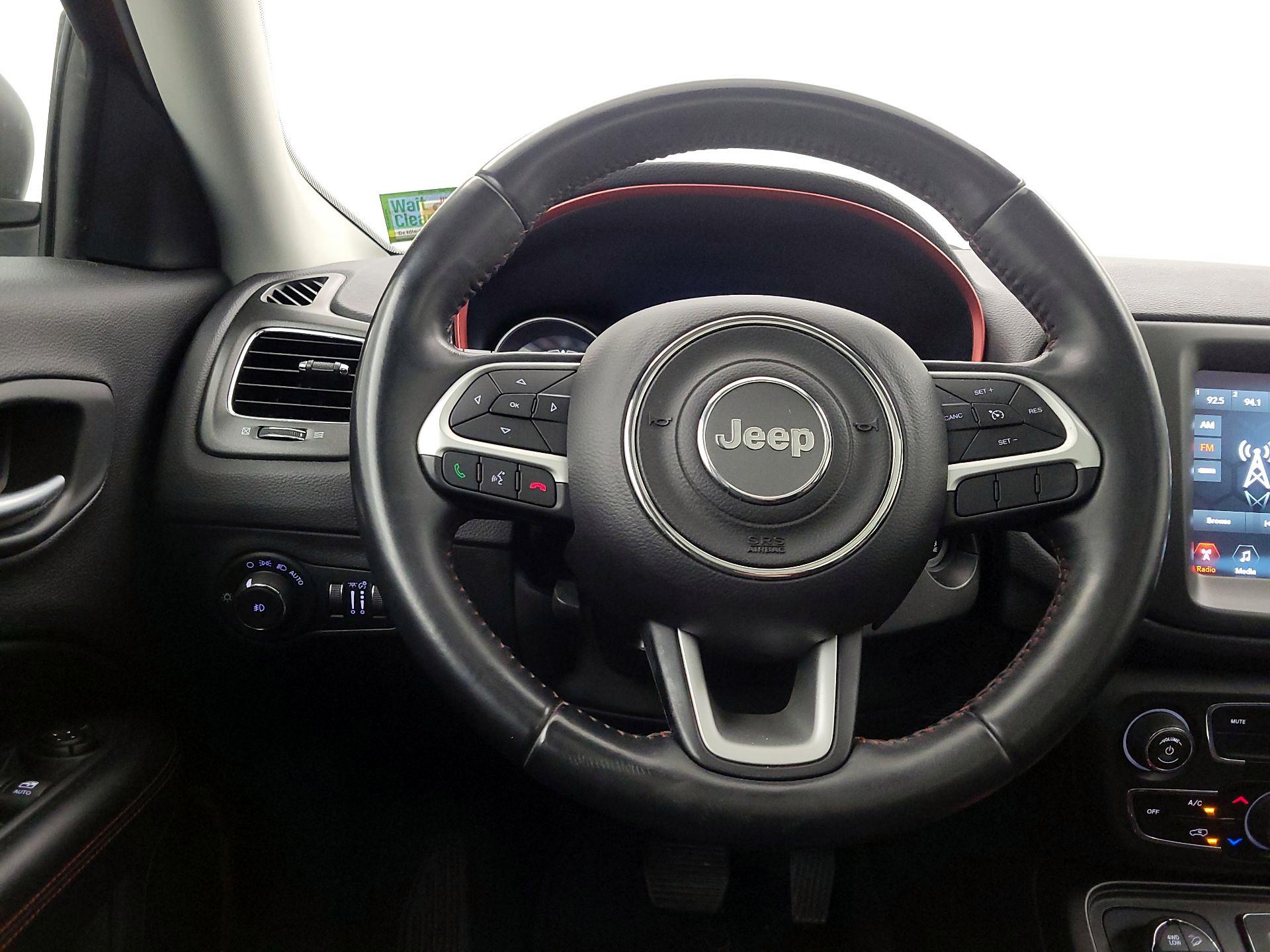 Thumbnail: 2018 Jeep Compass - 10