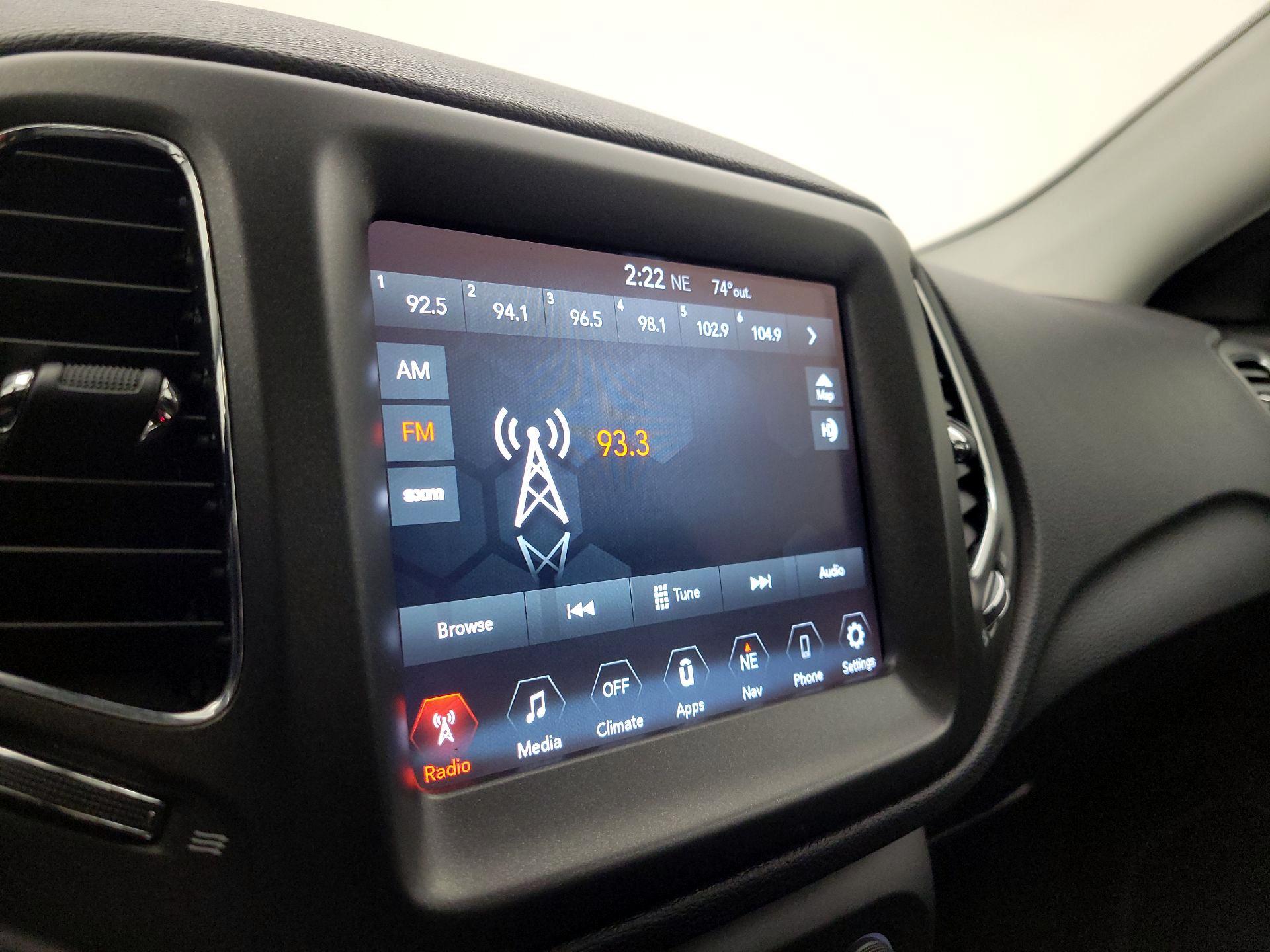 Thumbnail: 2018 Jeep Compass - 16