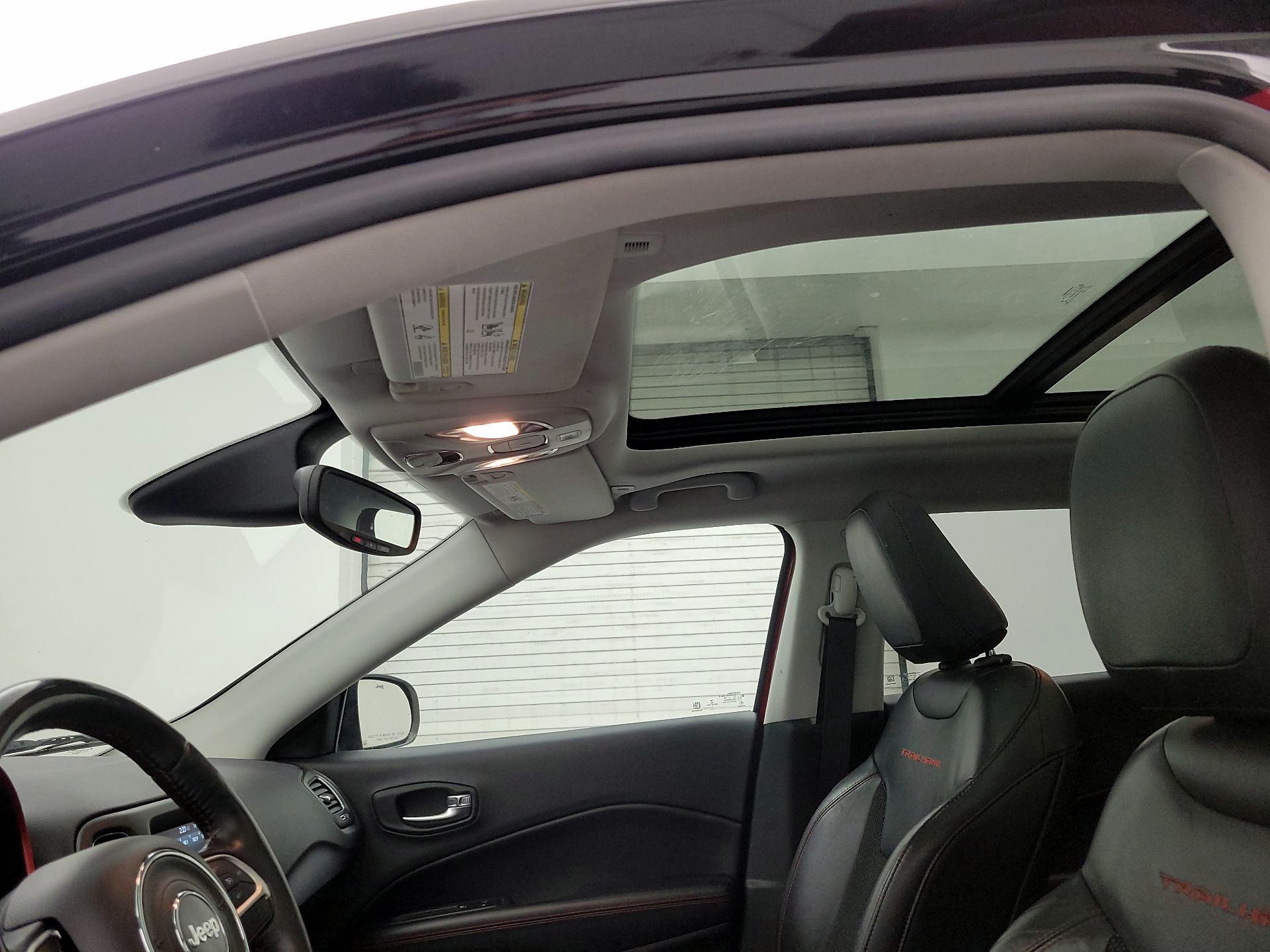 Thumbnail: 2018 Jeep Compass - 20