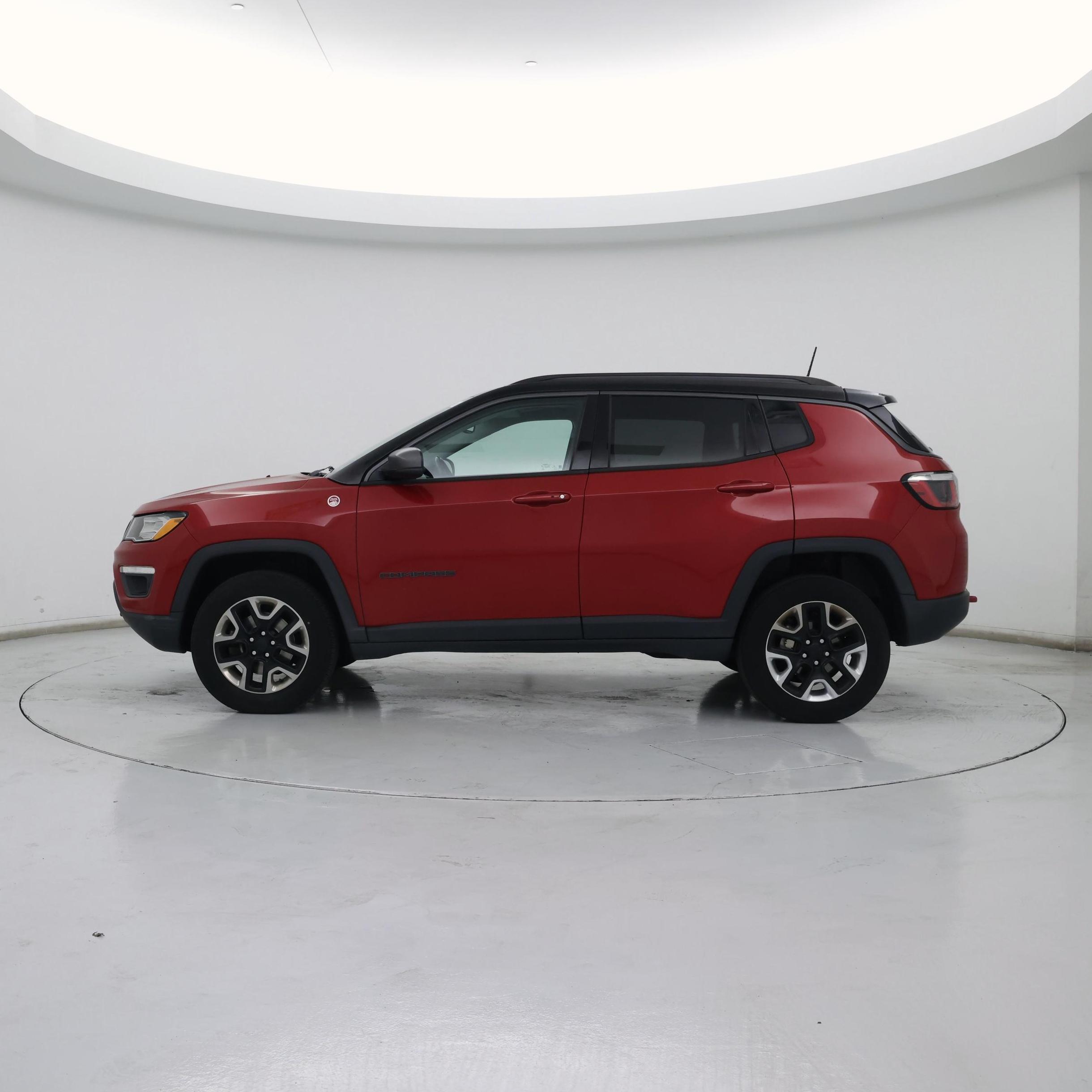 Thumbnail: 2018 Jeep Compass - 3