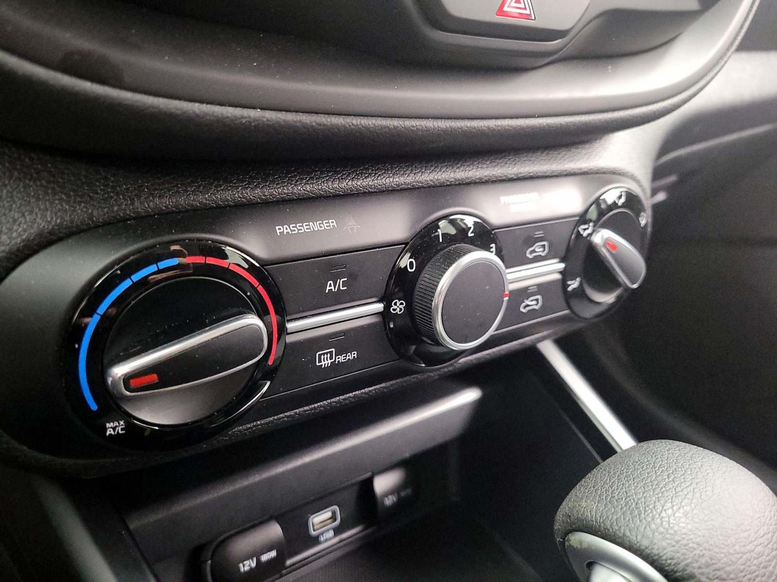 2021 Kia Soul LX - Photo 17