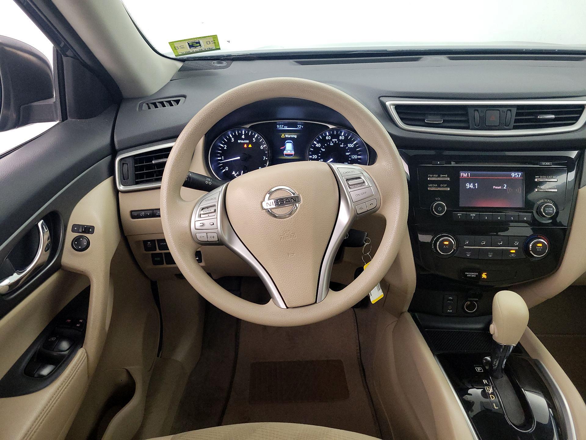 Thumbnail: 2015 Nissan Rogue - 10
