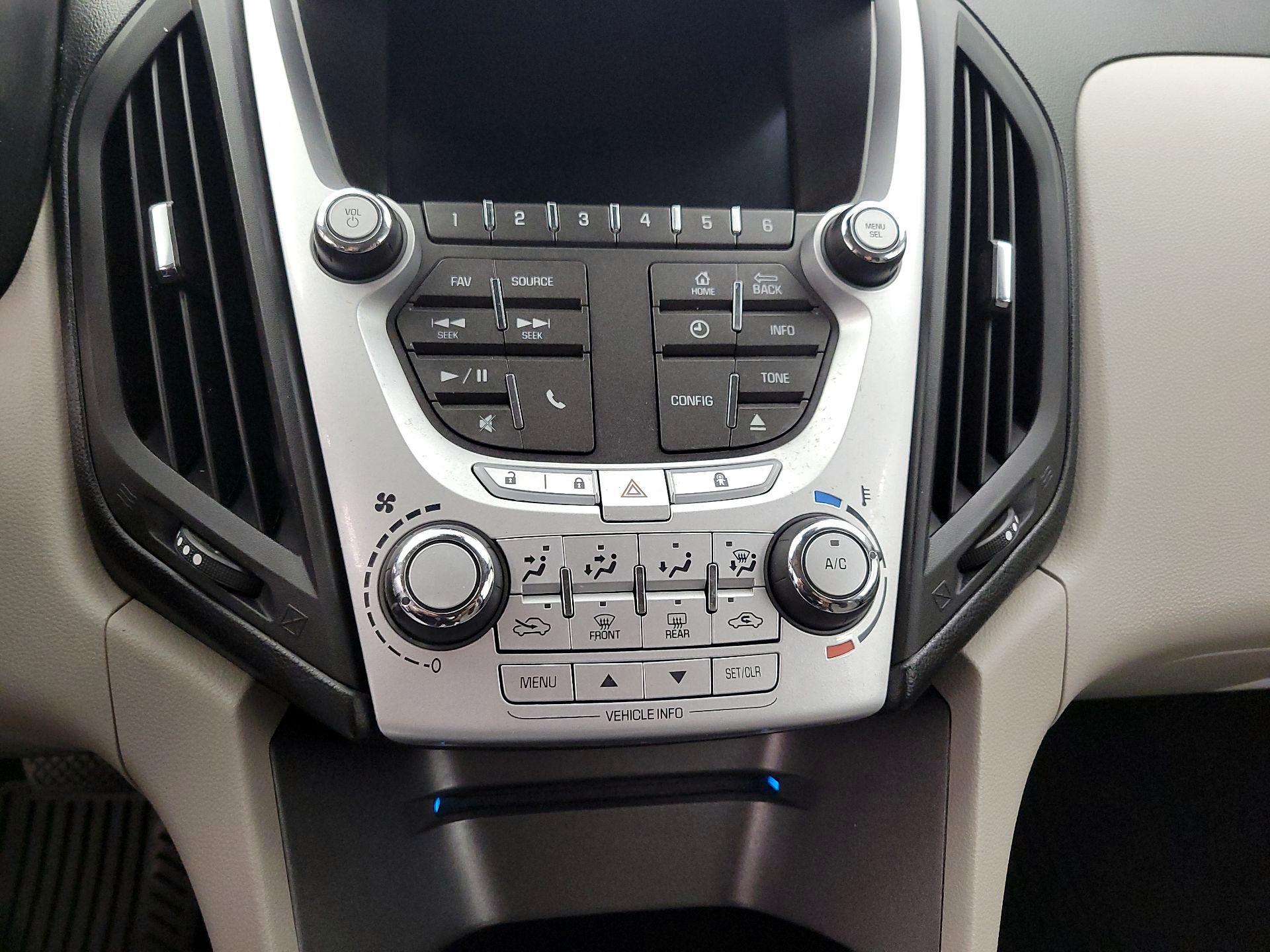 Thumbnail: 2014 Chevrolet Equinox - 16