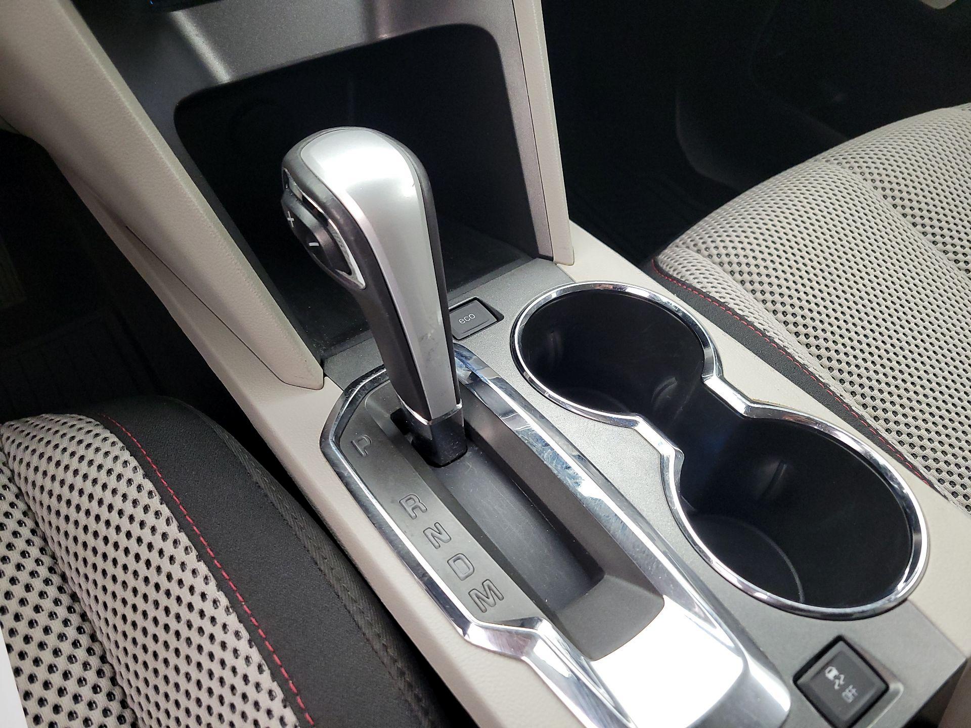 Thumbnail: 2014 Chevrolet Equinox - 17