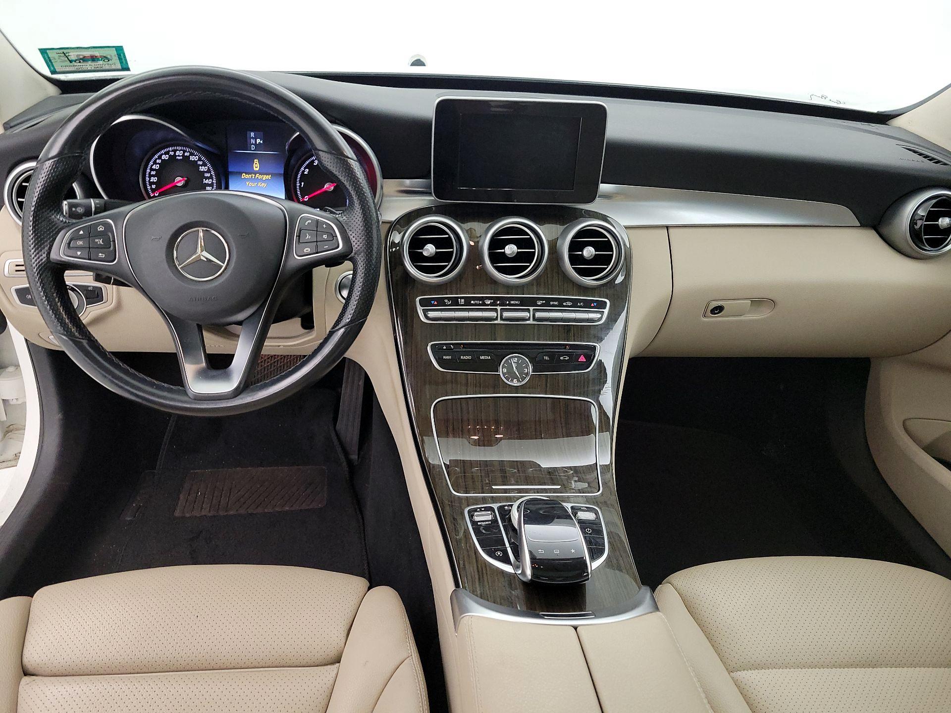 Thumbnail: 2016 Mercedes-Benz C-Class - 9