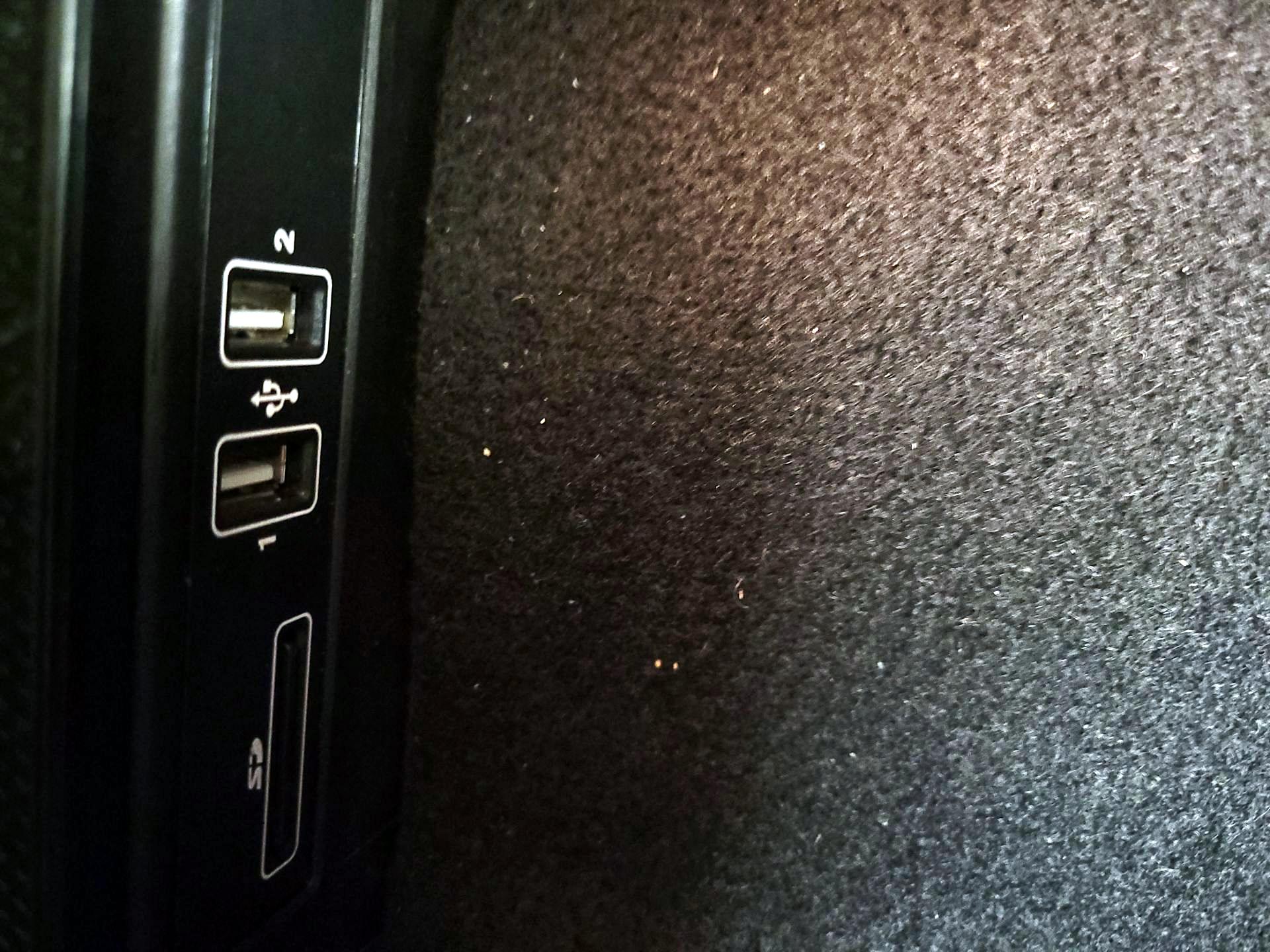 Thumbnail: 2016 Mercedes-Benz C-Class - 18
