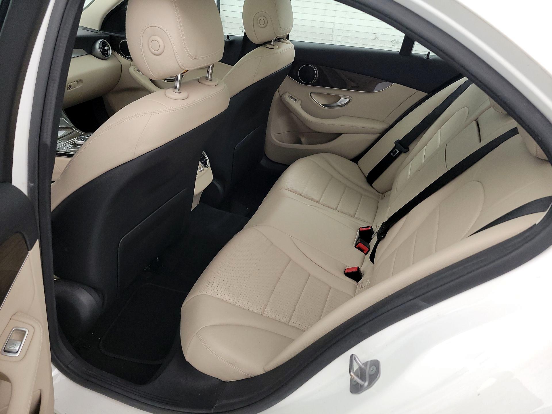 Thumbnail: 2016 Mercedes-Benz C-Class - 20