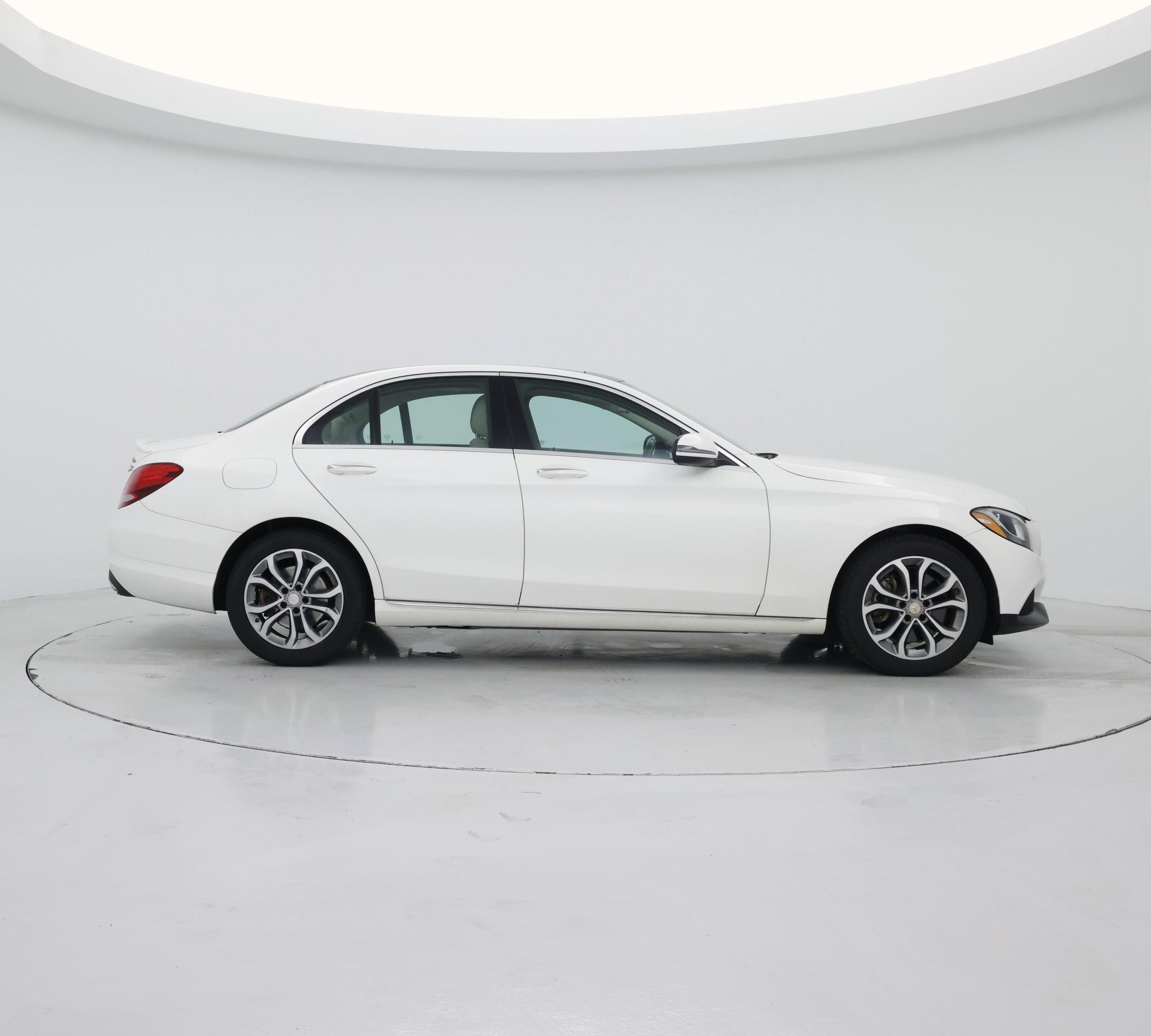 Thumbnail: 2016 Mercedes-Benz C-Class - 7