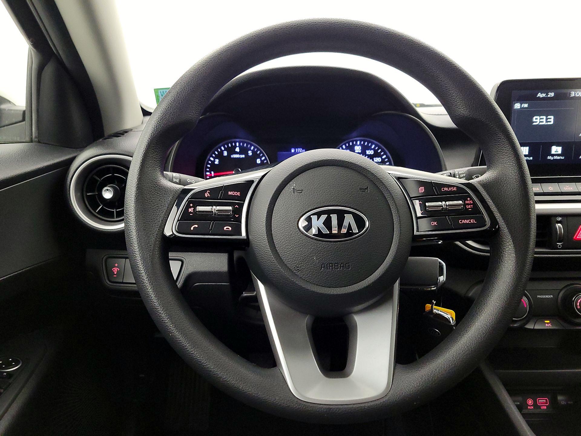 Thumbnail: 2020 Kia Forte - 10