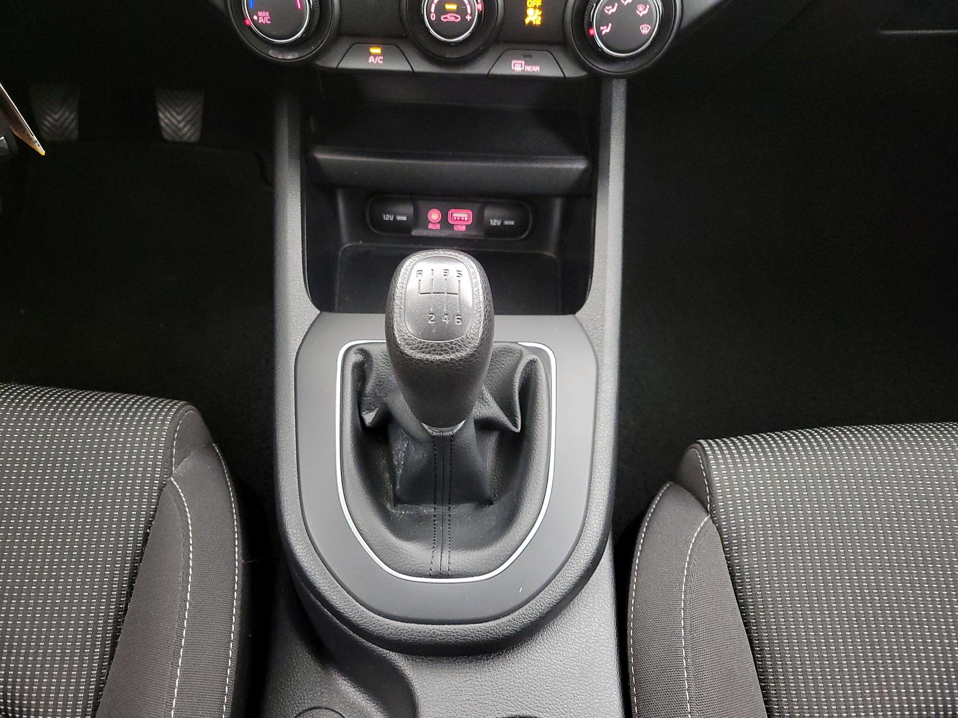 Thumbnail: 2020 Kia Forte - 17