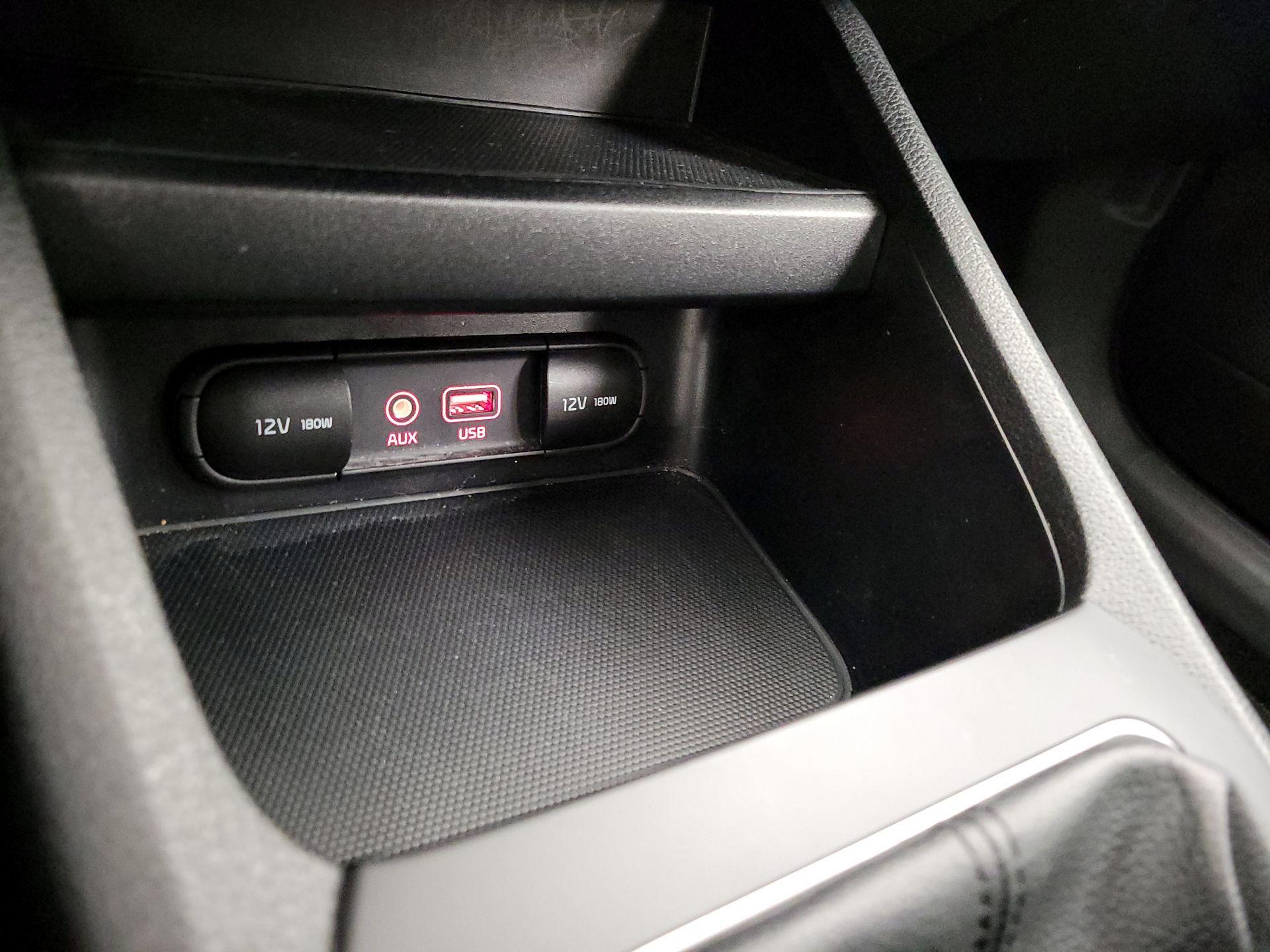 Thumbnail: 2020 Kia Forte - 18