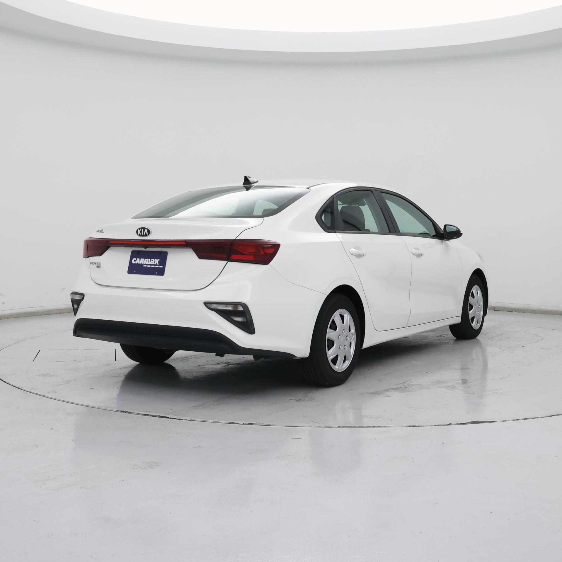 Thumbnail: 2020 Kia Forte - 8