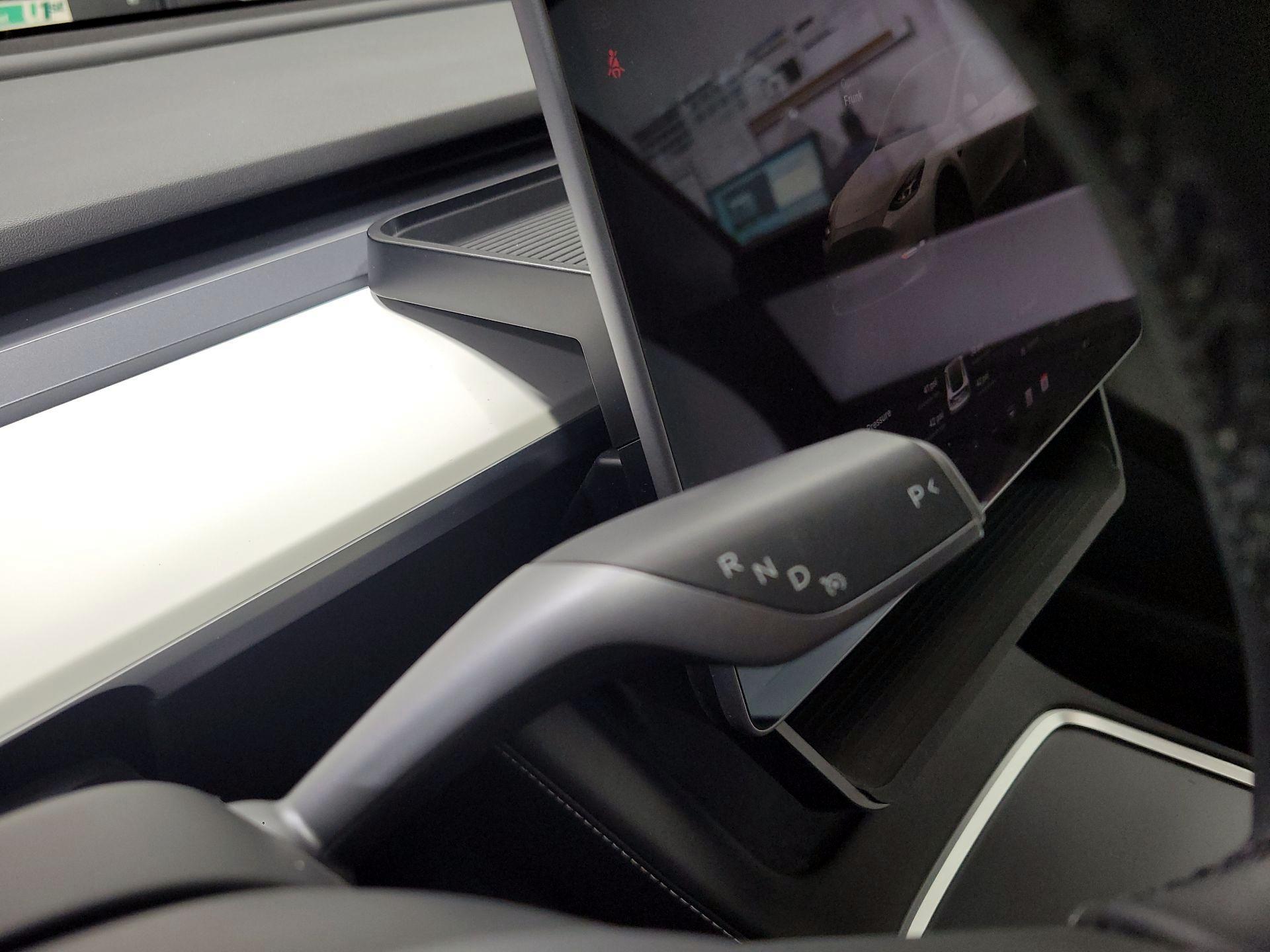 Thumbnail: 2022 Tesla Model Y - 17