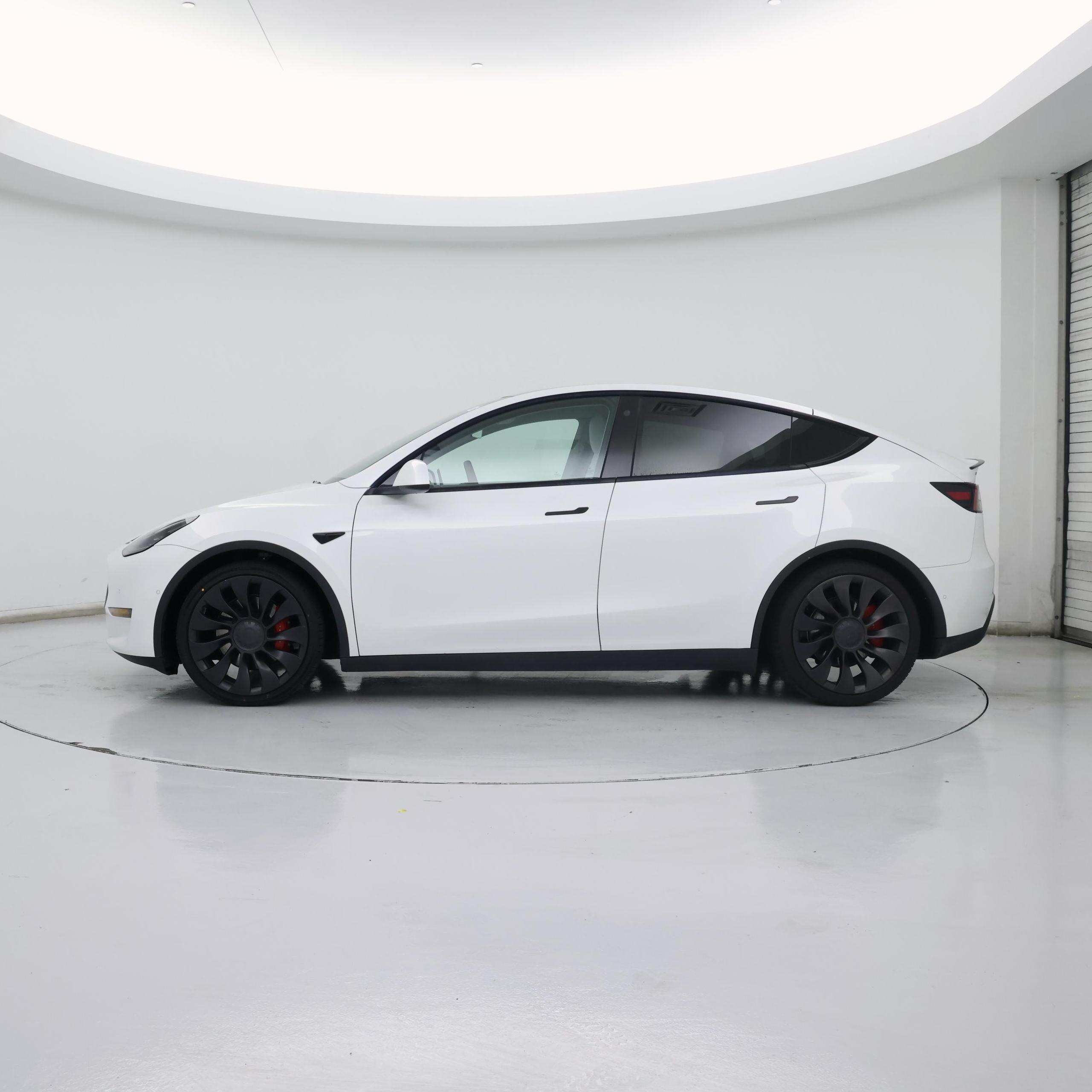 Thumbnail: 2022 Tesla Model Y - 3
