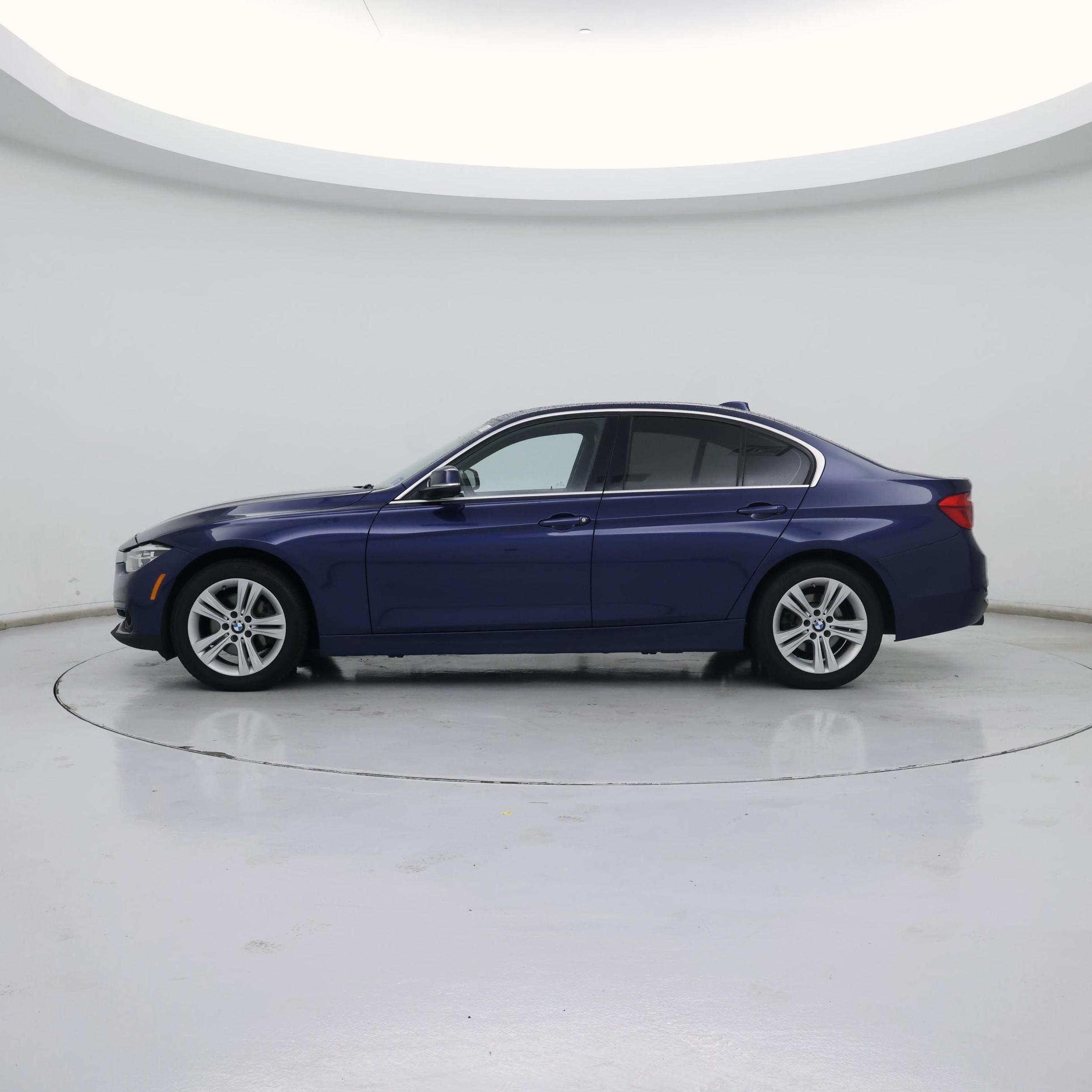 Thumbnail: 2018 BMW 3 Series - 3