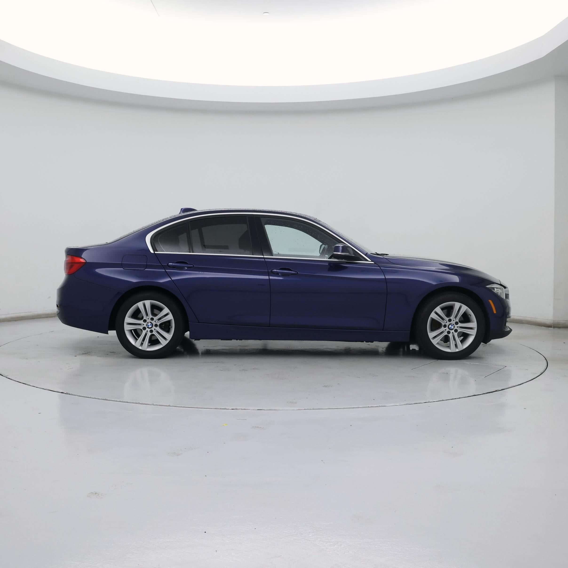 Thumbnail: 2018 BMW 3 Series - 7